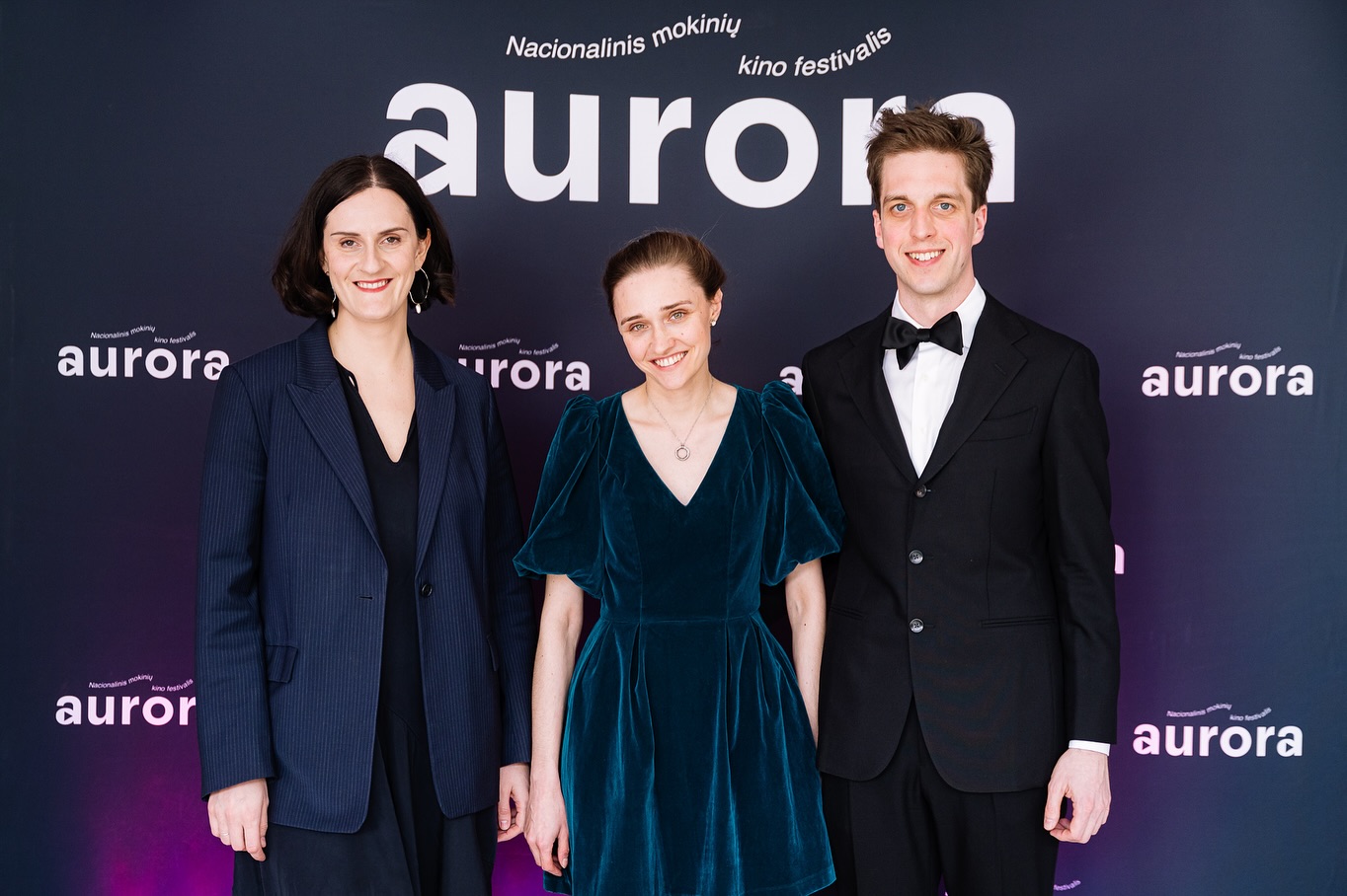 Nacionalinio mokinių kino festivalio Aurora apdovanojimų ceremonijos svečiai, nominantai ir laimėtojai 💜 daugiau nuotraukų - mūsų FB (nuoroda bio)
📸 Modestas Endriuška
_________
Festivalio partneriai: Britų taryba Lietuvoje, Lietuvos kino centras, AVAKA, Meno avilys, Skalvijos kino centras, Lithuanian Shorts, Baltic Film & Creative Tech Cluster ir kt.
Projektą iš dalies finansuoja Vilniaus miesto savivaldybė
Kultūrų jungtys konkursinės programos partneris Goethe's institutas Lietuvoje
Informacinis partneris LRTU
#aurorafestivalis #atradimai #kulturujungtys #PeopleToPeople #BritishCouncilLithuania