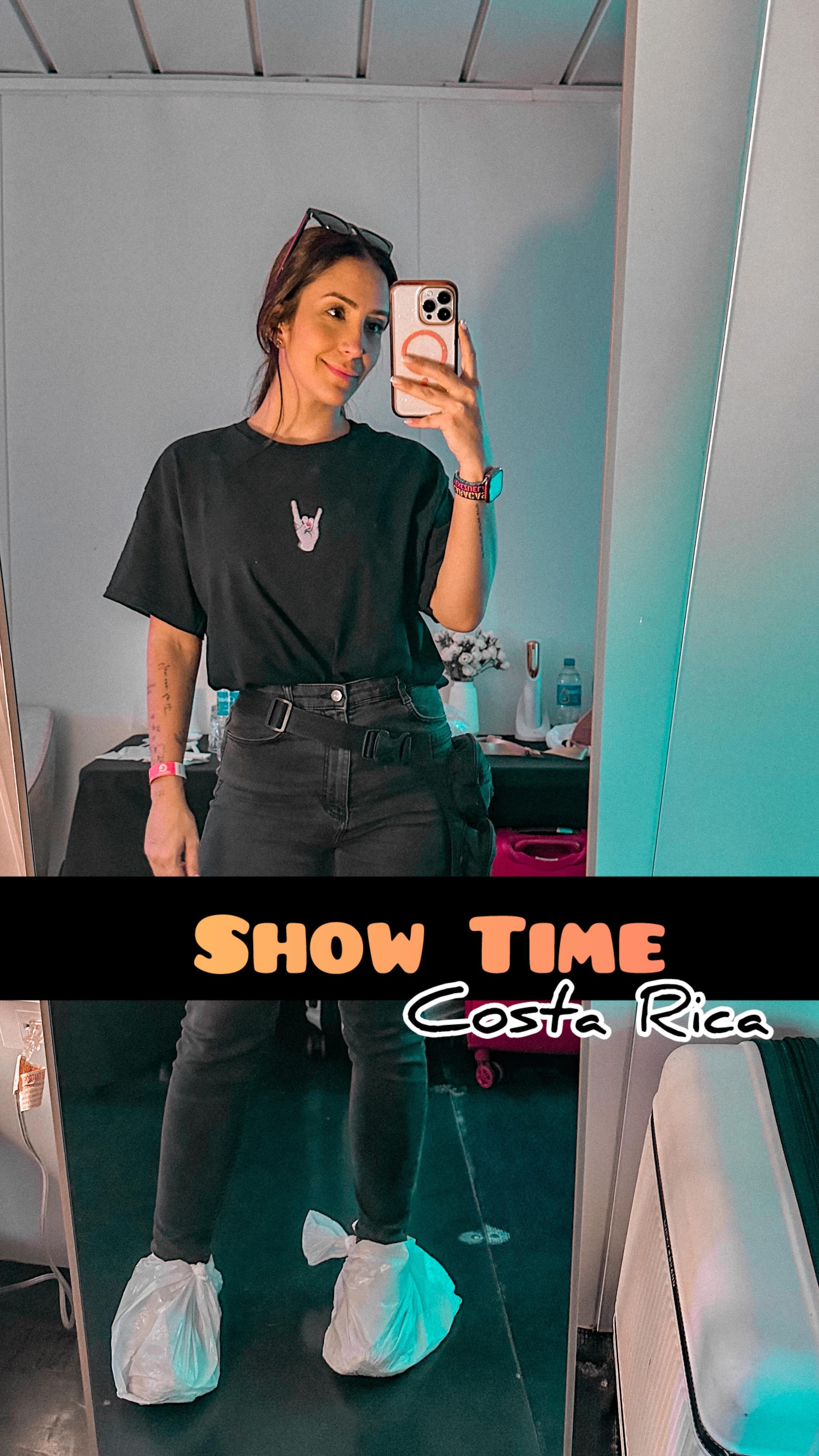 Costa Rica!!! 🇨🇷
Este show fue de esos que se diseñan fácil, pero igual nos mantuvieron en movimiento 💪
¡Gracias San Carlos por la vibra y a todo el equipo por hacer que parezca fácil! Nos fuimos con el corazón lleno y la checklist en verde ✅
Spoiler: ¡todo salió genial! 🤘🏼
#roadmanager #logistica #logistics #showtime #lennytavarez