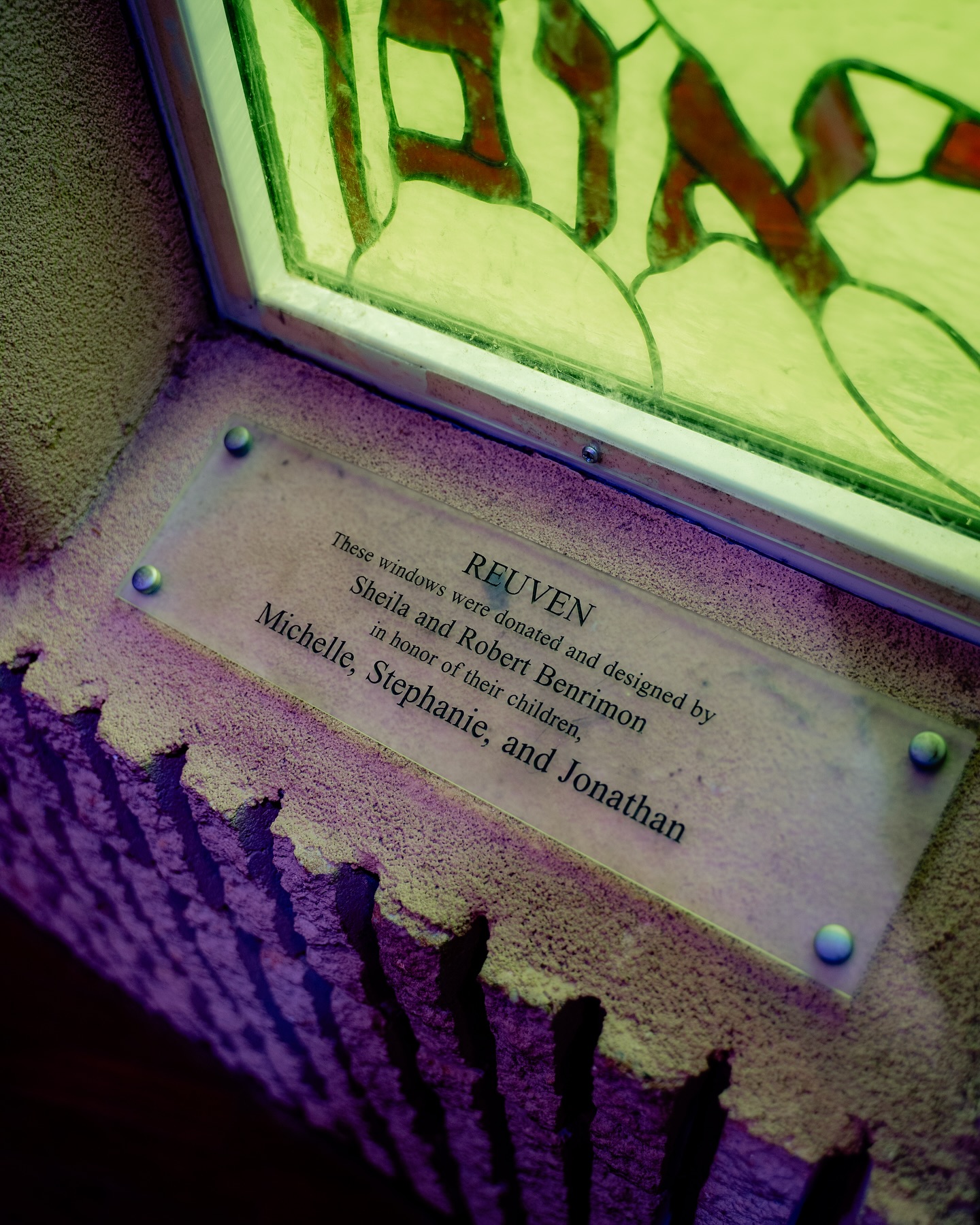 Custom Cut Vinyl Printing for a large piece combined with a frame and a Plexi face as a backdrop.
.
Get started today.
📧 info@skylabprinting.com
📞 (212)941-6048
🌎 www.skylabprinting.com
.
#SkylabPrinting #VinylCut #CustomPrints #wideformatprinting #skylab #wallpaperprinting #vinylprinting #vinyllettering