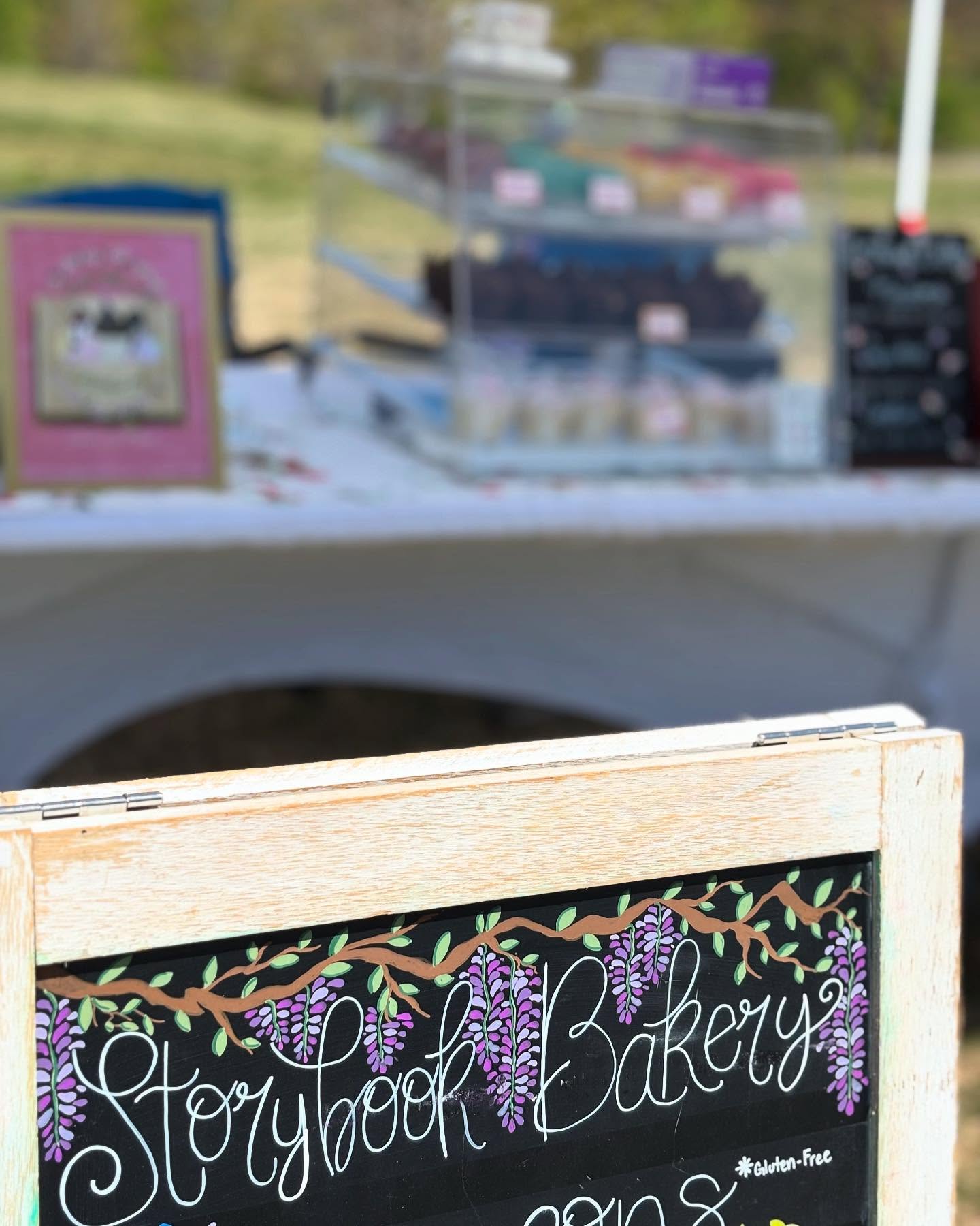 Hello again, Lake Arrowhead! ☀️ it’s a beautiful day for a sweet treat 🧁🩷 Come see us here at Great Festival Park and Treat Yourself! #storybookbakery #lakearrowheadfarmersmarket #lakearrowheadga #macarons #cupcakes #desserts #smallbusiness #smallbusinessbakery #welovela