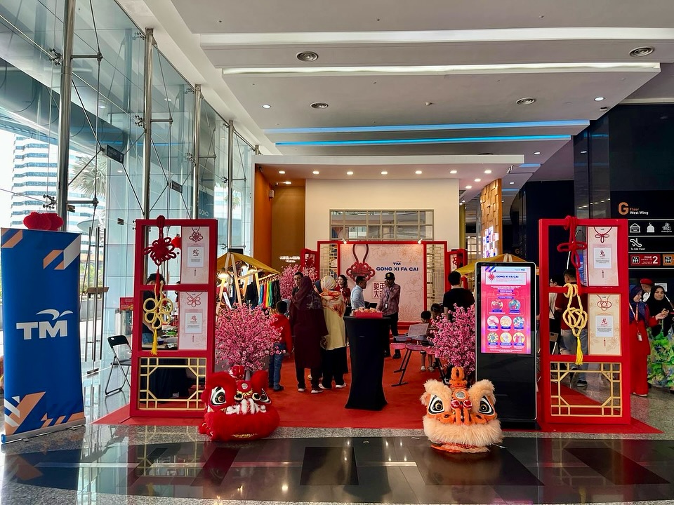 From the activation to the joyful interactions, we wrapped up Chinese New Year last month with TM in the most festive way! Our team brought the celebration to life with vibrant setups, engaging experiences, and moments worth remembering.
Thank you for the trust 🧧🎉
#ChineseNewYear2025 #CNY2025 #TMChineseNewYear #FestiveSetup #EventActivation #UnforgettableCelebration #CNYEventSetup