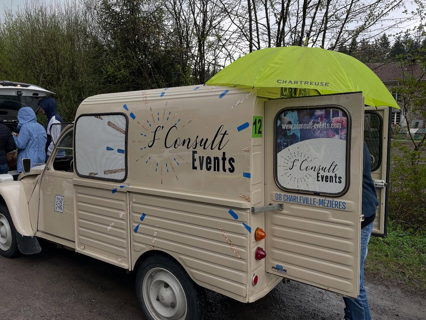 Qui nous a vu sur le @circuitdesardennes ?
Laisse un commentaire si tu nous a vu sur les routes de belles #ardennes lors de la 50eme édition
Tirage au sort parmi les commentaires
Double ta chance en partageant dans ta story en nous identifiant.
Tirage au sort lundi soir parmi tous les participants
#concours #sconsultevents #eventplaner #2cv