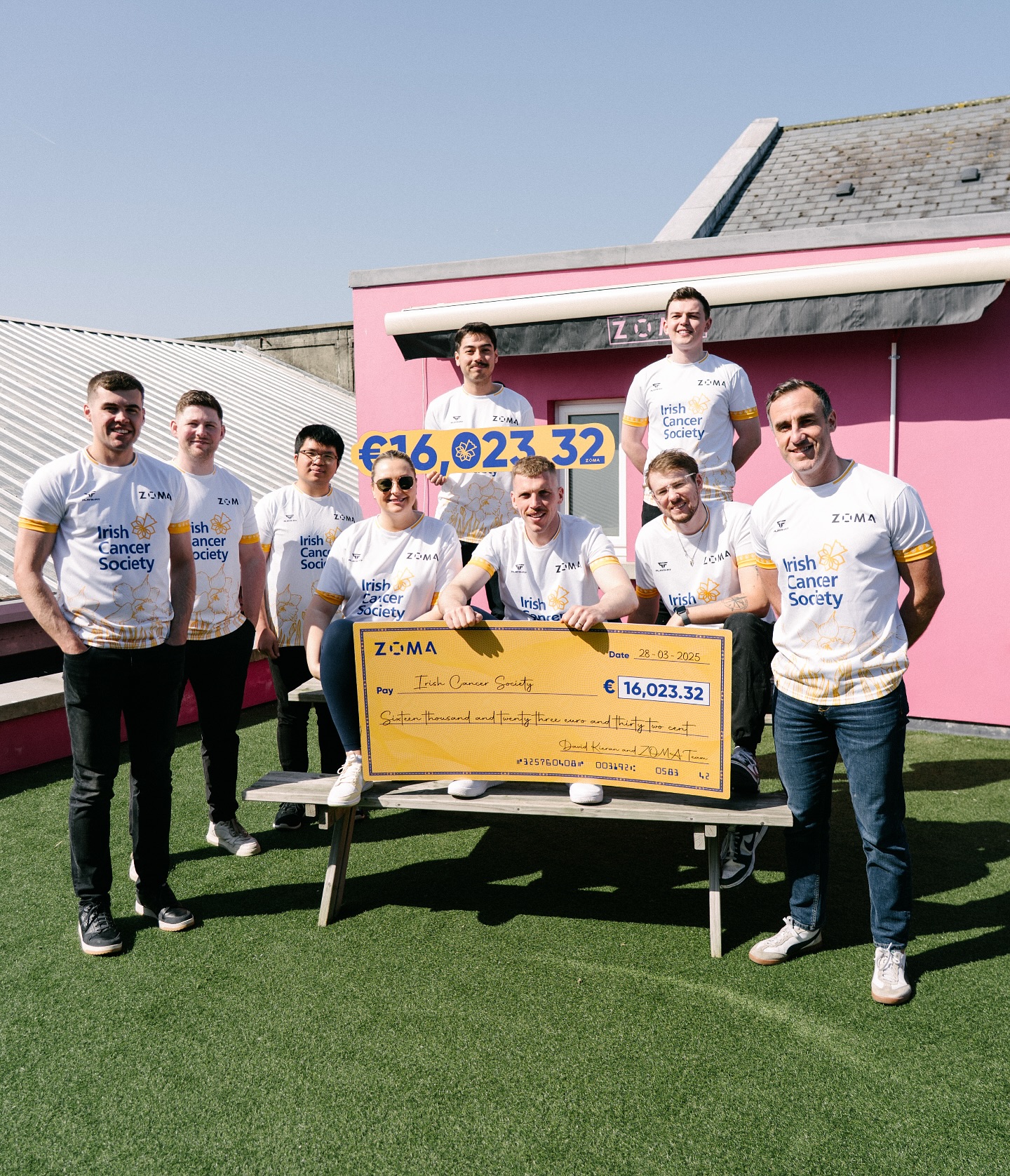 “I think we are going to need a bigger cheque”
€16,023 raised for the Irish Cancer Society thanks to our amazing participants and the truly generous donations from local businesses and the wider community.
Every pedal, row, ski, and donation counts! 💛
