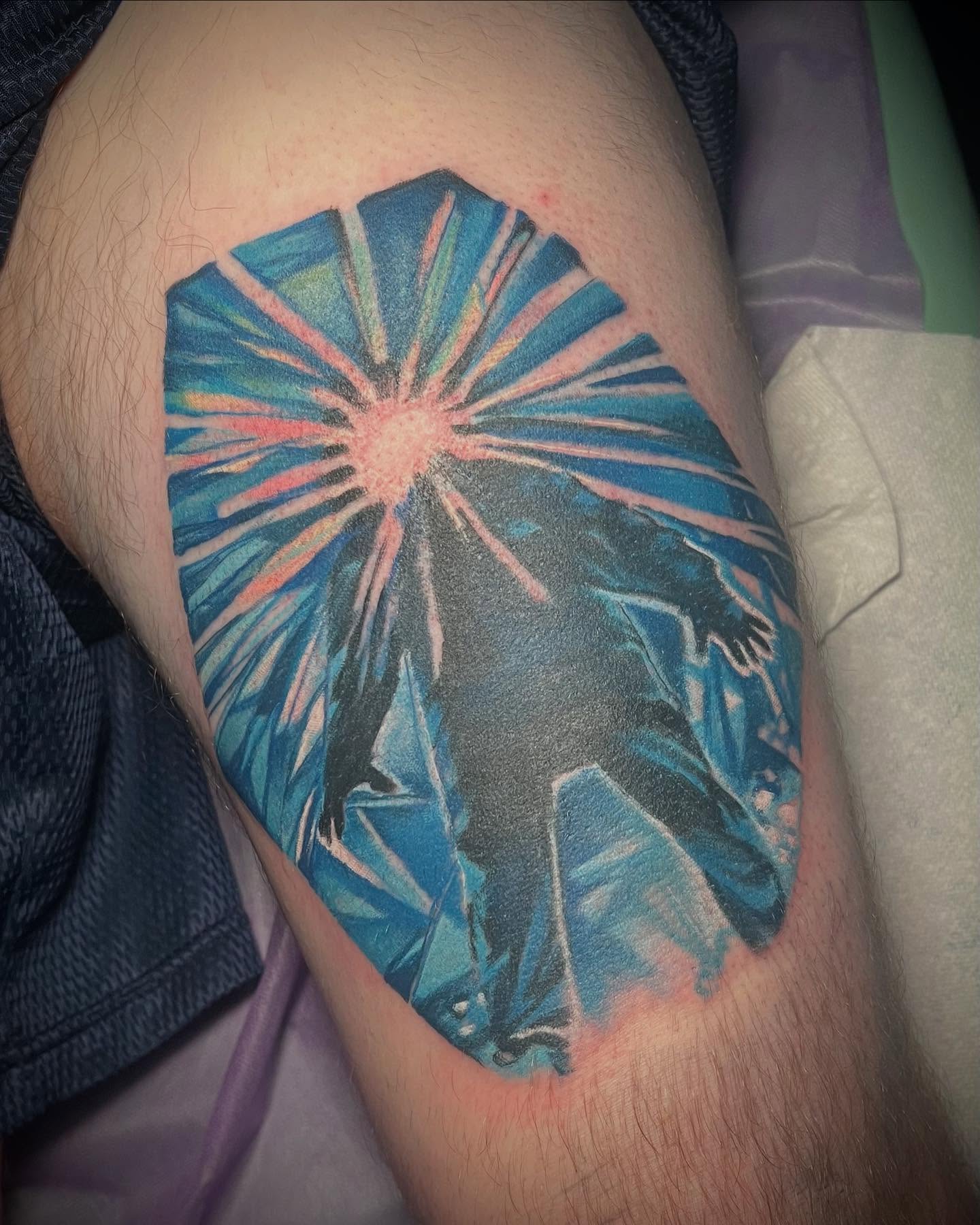 Different from my usual but I LOVE A SCI-FI tattie!
Name the film and you win my love and respect 👽
#tattoo #girlswhotattoo #kentuckytattooers #neotradtionaltattoo #illustrativetattoo #eternalinks#procreate#bishoprotary#paducahcreativecity#neotrad#scifitattoo#movietattoo