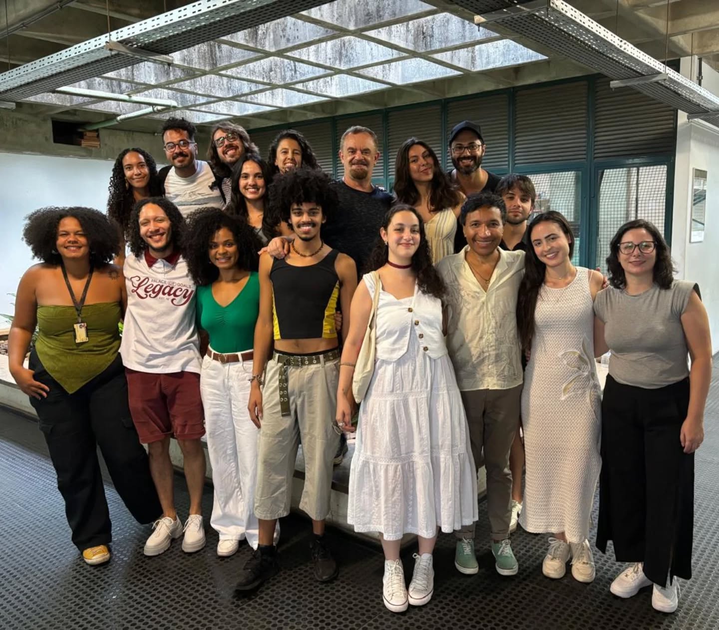 Integrantes da equipe do Tramas Comunicacionais no primeiro semestre de 2025!
Neste novo ano, continuamos a explorar e construir diálogos acadêmicos e culturais.
Fique por dentro das nossas atividades e projetos ao longo do semestre!