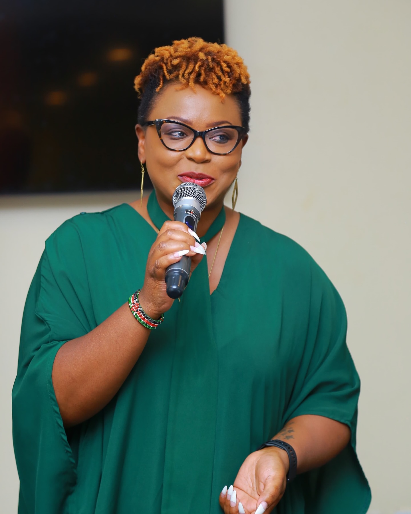 This weekend, Soma Nami Books partnered to support the School Librarians Association of Kenya (SLAK) for their annual workshop. The workshop brought together school librarians from Public, Private and International Schools and Universities to share best practices, explore new technologies, and strengthen their role in promoting literacy and learning.
I am glad to have had an opportunity to speak and make a case for African Literature in school libraries, drawing from my own experiences, and to advocate for inclusive, diverse collections that reflect our identities, histories, aspirations and imaginations.
What stories are our students not seeing and why? And what is our role in restoring this imbalance as the gateways to access?
It was refreshing to sit in a room with such a purposeful group of people. Looking forward to changing the faces of our libraries one African book at a time.
#slak #librarians #somananibooks