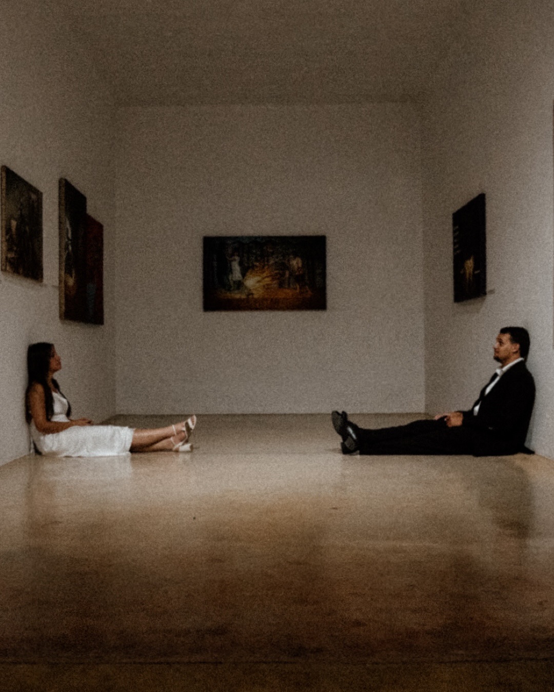 Um ensaio bem cult passando no seu feed 🖼️🎞️
#ensaio #brasilia #museu #teatro #prewedding #ensaioromântico