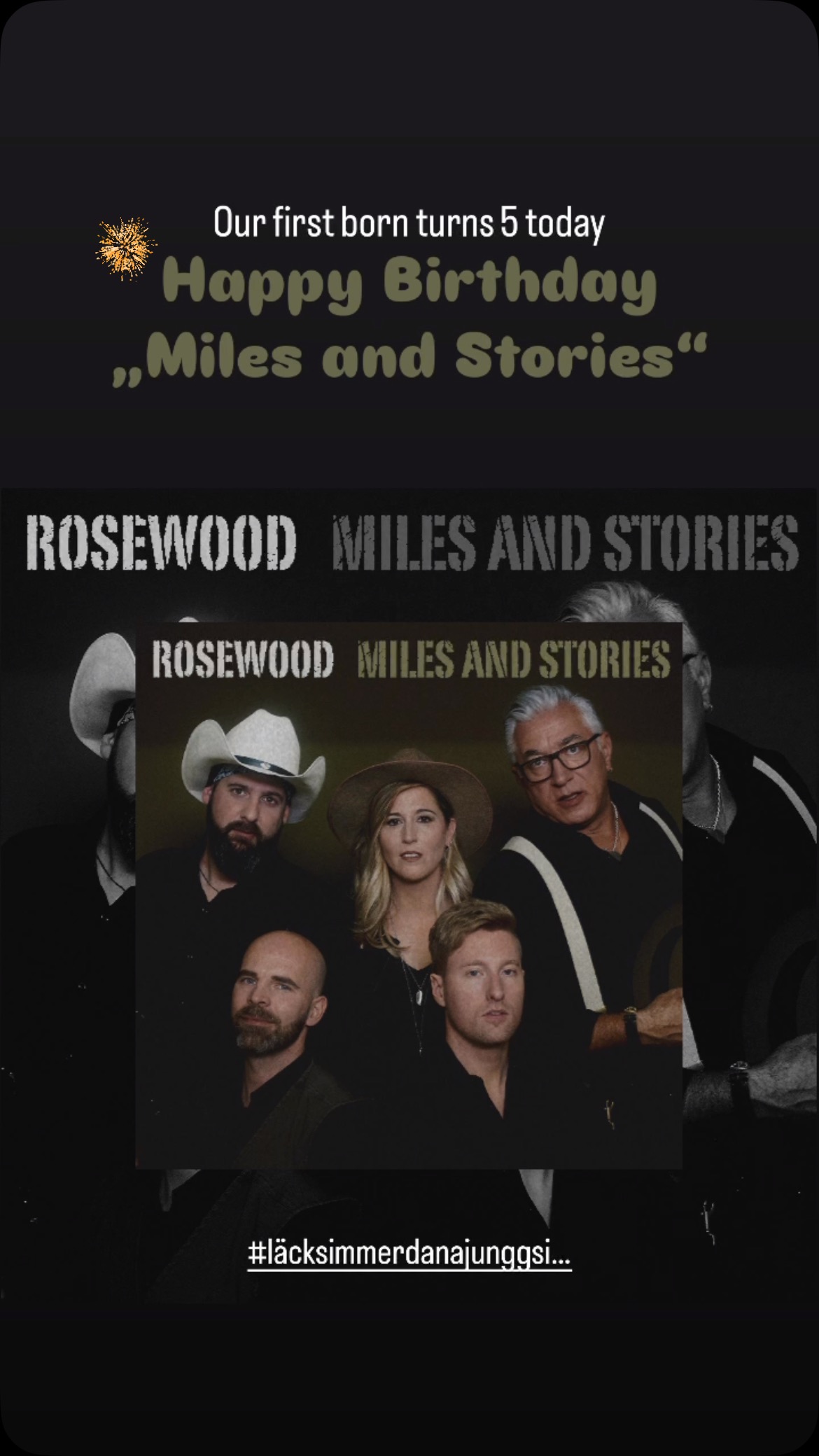 ✨Happy Birthday „Miles and Stories“✨
Vor 5 Jahren hat unser erstes Album das Licht der Welt erblickt. Wir haben hart an dieser Sammlung an Songs gearbeitet und es hat uns alles abverlangt. Leider hat uns dann das Jahr 2020 ausgebremst.
Umso stolzer und dankbarer sind wir heute, dass wir unsere Musik immer noch gemeinsam in die Welt hinaus tragen dürfen - auf viele weitere unvergessliche Momente
#lifeisgoodwithrosewood #swissmusic #musicfromswitzerland #americana #countrymusic #10yearsontheroad #läcksimmerdanajunggsi
