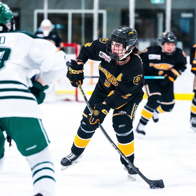 Grace Szadkowski (Shawnigan â24) U18 Female Ice Hockey and Iron Women Rugby player, currently plays rugby for University of Western Ontario.
âHolding yourself to a level of respect goes beyond just athletics, itâs an important part of life that can open more doors for you than relying on just pure talent.â
