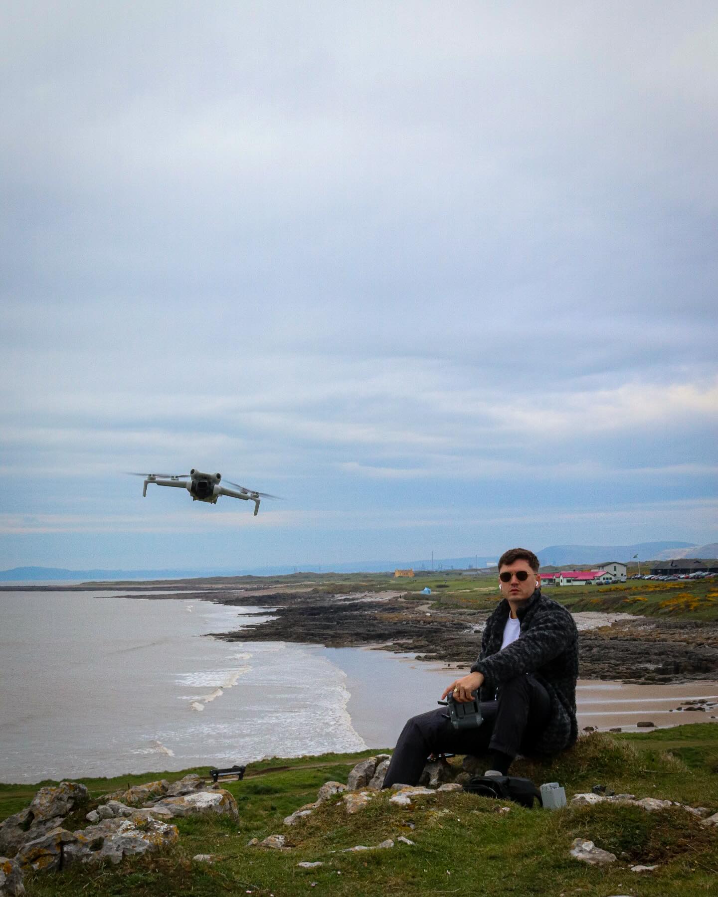 I’m a Drone Pilot based in South Wales and this is the start of SJA Drone Photography.
More to come.
#SJADronePhotography #DronePilot #SouthWalesDrone #AerialPhotography #DJIMini4Pro