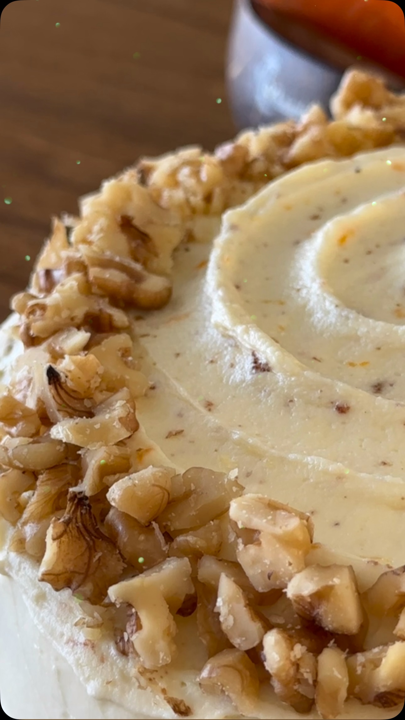 Húmeda, especiada y con el frosting más cremoso que vas a probar. Así es nuestra carrot cake.🥕
No somos responsables si te la terminás antes de que lleguen los invitados!! 🥰
Pedidos por WhatsApp al 1130092459 o por nuestra web!
#cheesecakes #carrotcake #carrotcakelovers #ohcheesecake #artepastelero🌈 #pastelartesanal #carrots🥕