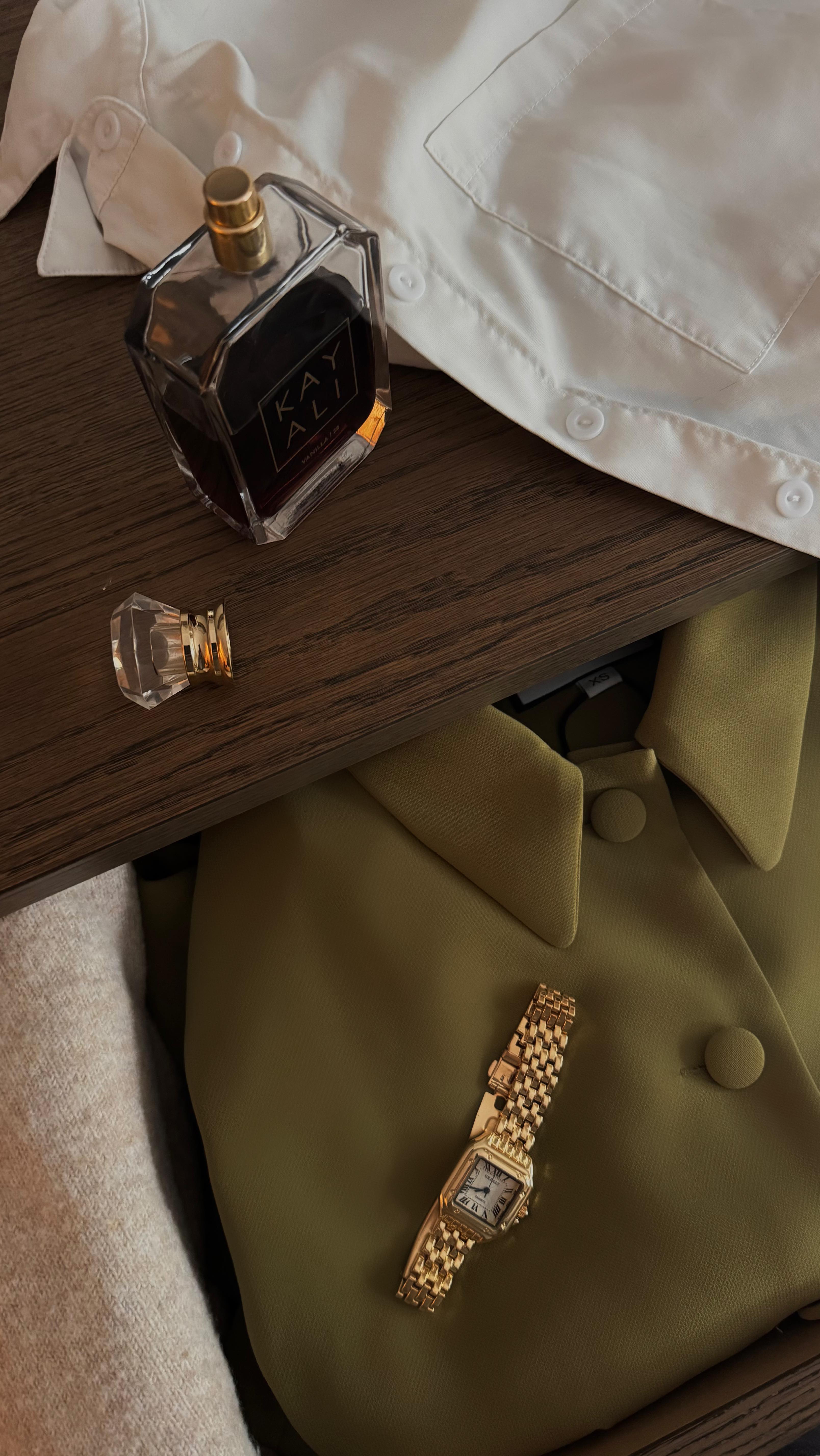 Refined, structured, effortless.
Our Khaki Blazer + Mini Skirt set is designed to contour and elevate—tailoring that moves with you, while making a statement.