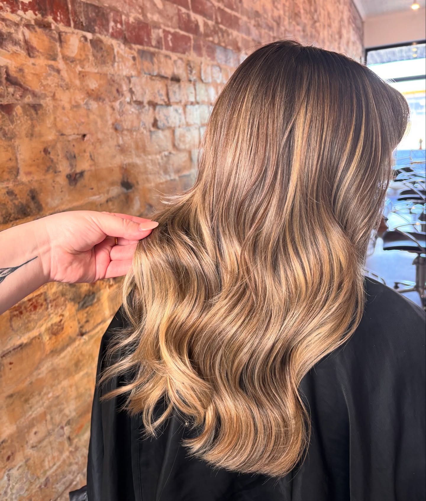 βοΈβοΈβοΈ
#PrestonSalon #MelbourneSalon #HairSalon #BeautySalon #PamperYourself #HairGoals #BeautyTreatments #SalonLife
#MelbourneBeauty #PrestonBeauty #HairStylist #BlondeGoals #SelfCare #TreatYourself #GlamSquad #HairCare #SkinCare #Wellness #SalonServices #BookNow #FeelBeautiful