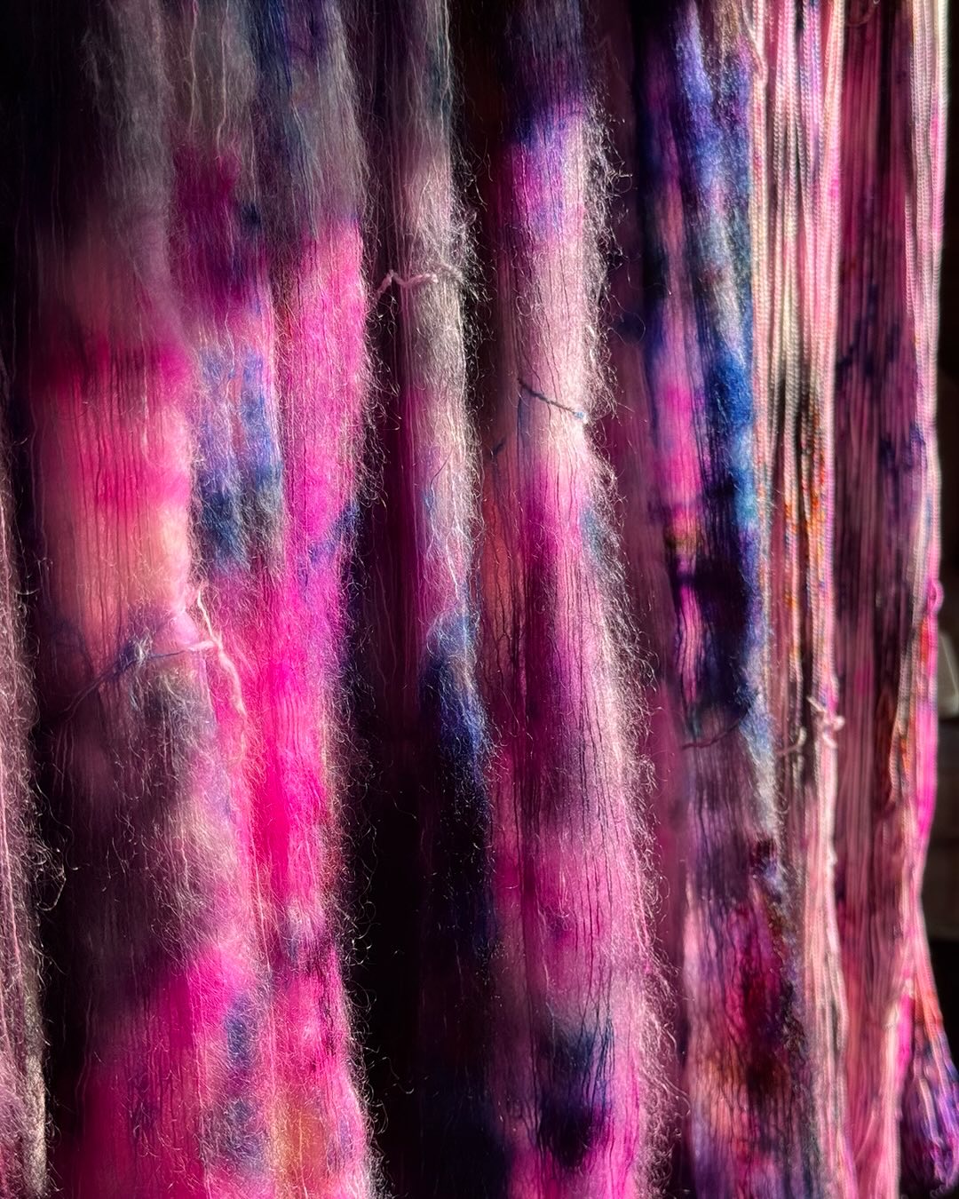 I spent the day yesterday in my studio (my happiest place) reflecting on the Easter sacrifice the Lord made for us. Friday He was crucified Sunday He rises to give us all the hope of salvation. My heart is full♥️