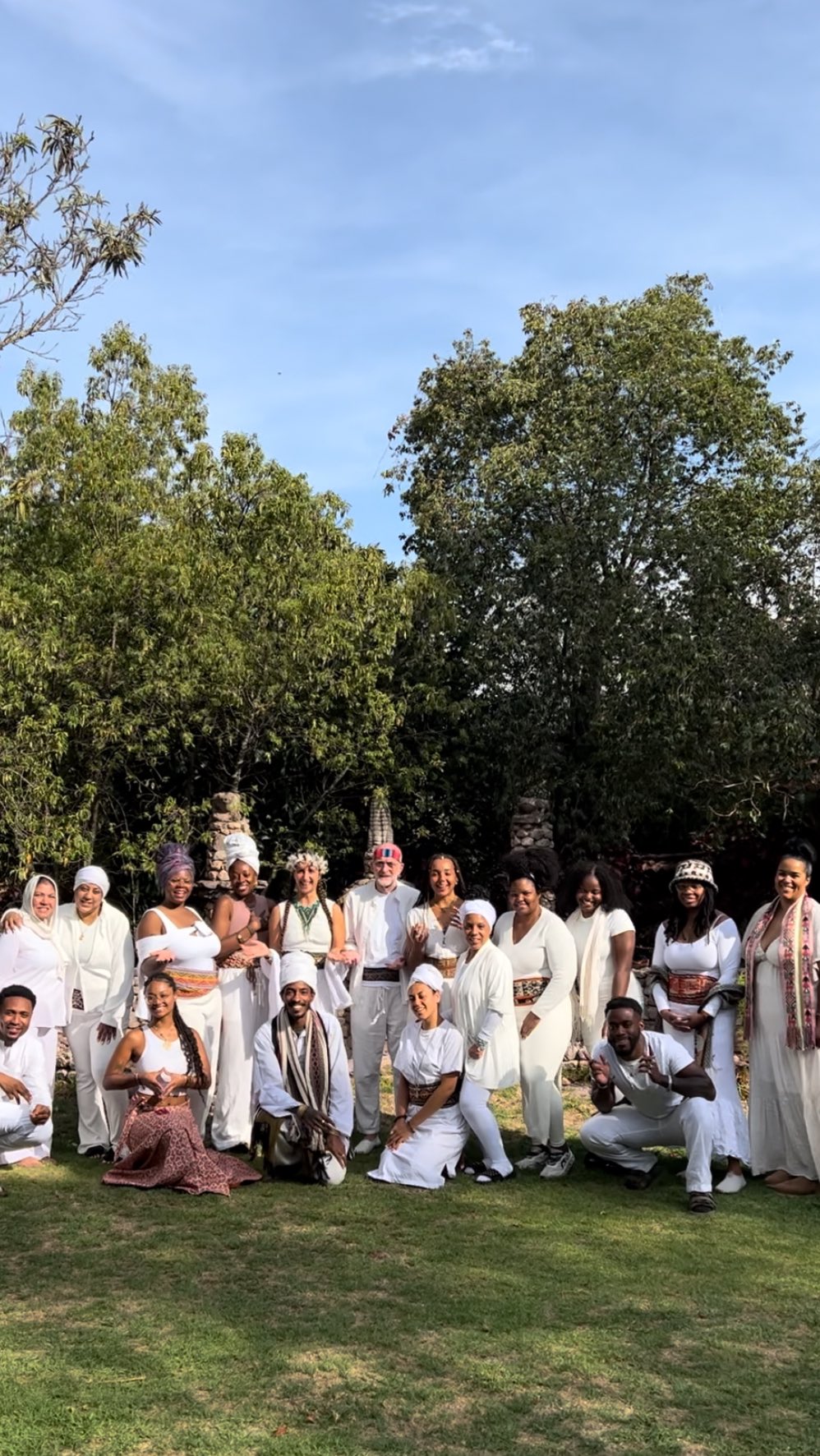 🔔This is an international retreat held in English 🔔After experiencing the @illuminatingcolor magic first hand in Peru, @vibramaisalto is now partnering with this black-led holistic healing initiative in Peru to co-host the next ⚜️ Fruit of Gods Retreat ⚜️in the Sacred Valley of the Incas, from May 30 - June 6, 2025. This is an invitation to people of color everywhere to get together and reclaim the inner power that is our birthright through an inner journey with the sacred plants alongside our blood and soul community from around the globe. Last spots available, check info in bio and dm us to learn more⚜️ 💎✨
#vibramaisalto