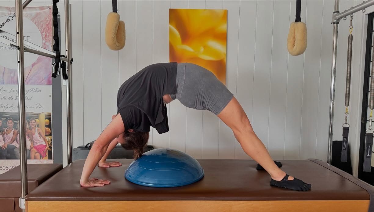 Been a hot minute since we’ve posted, but the wait was so worth it. Our latest focus- high bridges & back bends. They take strength, flexibility, & trust. So excited to share this one. It’s perfection. 🥰 Amazing job! 🙌 👏 👏 👏 #highbridge #backbend #shoulderstrength #flexibility #pilates #hawaiifit #hawaiipilates #pilateslover #kahala #pilatesbody #pilatesstudio #basipilates #thefirmpilates #pilatesfit #healthyback #healthyspine #honolulupilates