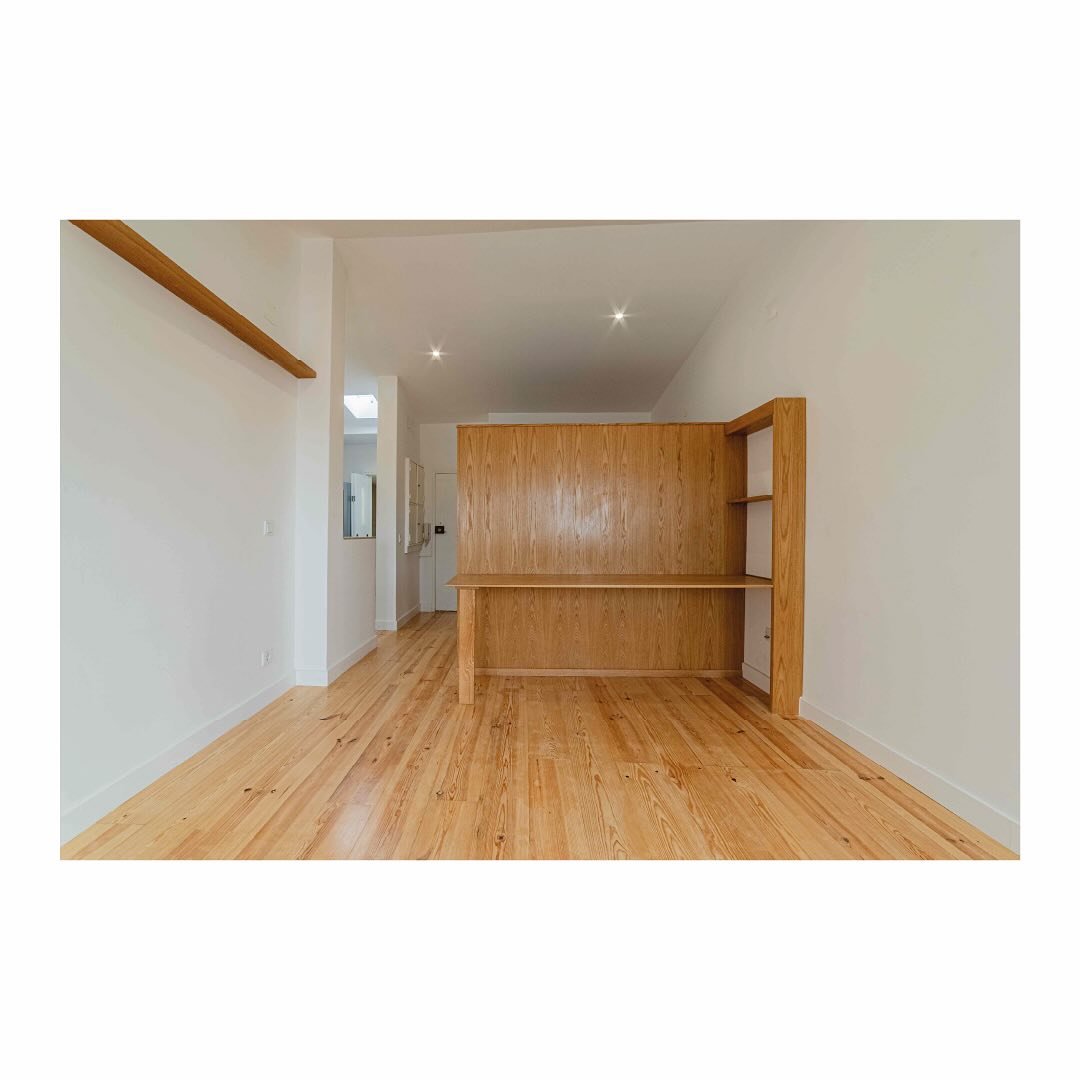 ~ APARTAMENTO RUA DA REGUEIRA ~
Renovação
Alfama, Lisboa
~ 2025 ~