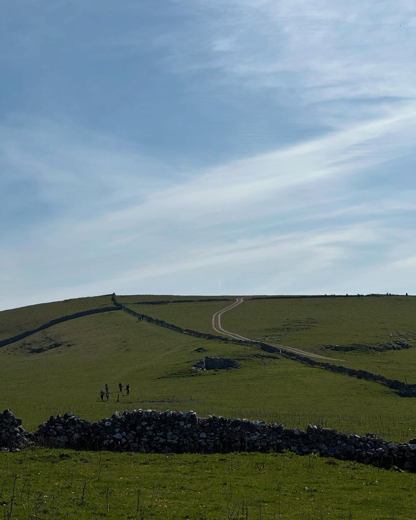 Just back from a brilliant DofE Silver Practice Expedition in the Peak District with Finham Park School. Great skills and attitude from all the students and the weather was glorious!
See you on the Qualifying Expedition in June ☀️