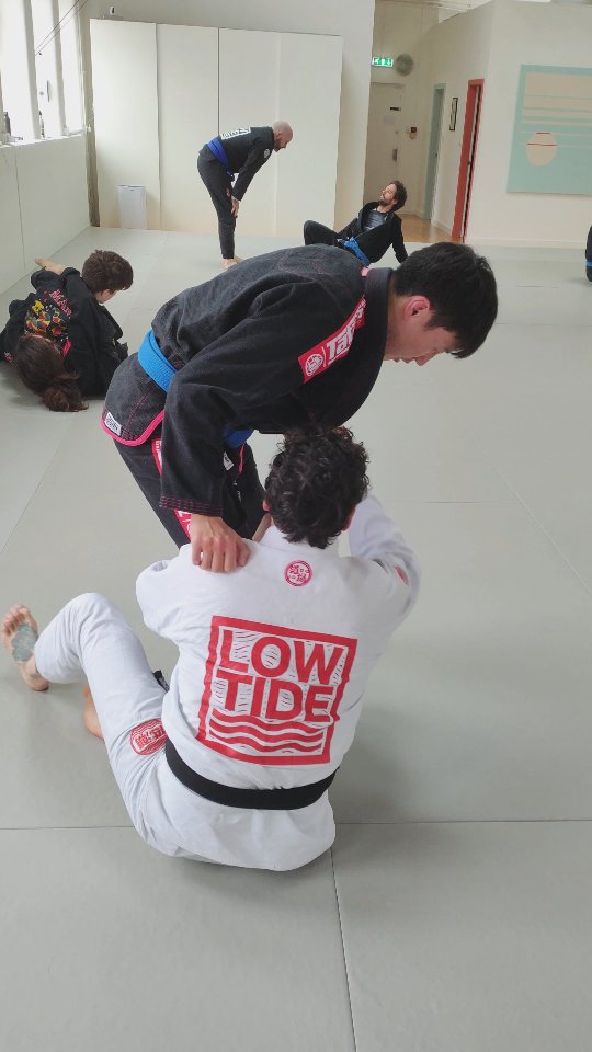 Our theme of the month for April is Seated Guard. Here head Coach Si demonstrates three attacks from the seated guard position using far sleeve control.