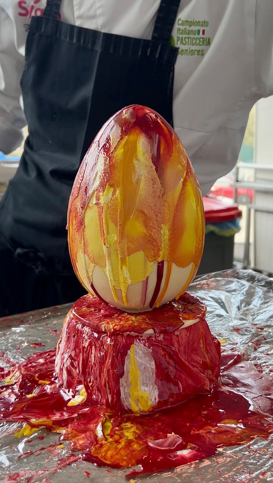 Richiamiamo tutti i colori della primavera in quest’uovo in tema Pop Art 🎨
Passate in pasticceria per vedere tutte le nostre proposte di cioccolato per la Pasqua 🐣
.
.
.
.
#bacilieri #pasticceriabacilieri #pasticceriaartigianale #pasqua #chocolate #easter