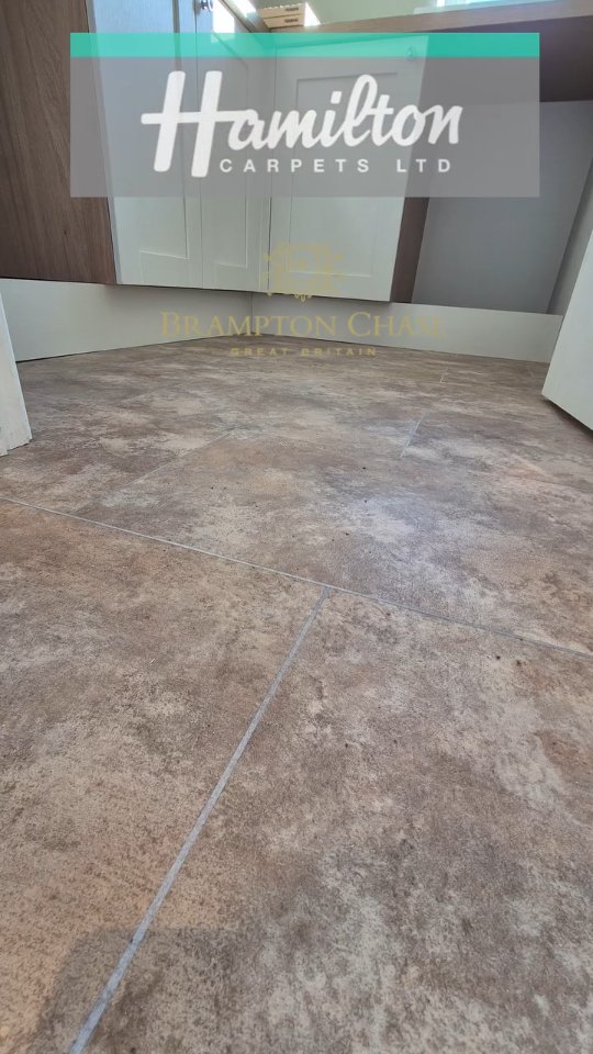 💚Domestic Project in Roxwell, Essex 💚 fitting @bramptonchase 'Stones' Luxury Vinyl Tiles in 'Cotswold' to this hallway entrance and utility space for our customer. We supply and fit the full range of this fantastic British company - get in touch with us now to arrange a consultation & room visualiser for your home.
🔗DM, info@hamiltoncarpets.co.uk 01277 658 011
#flooring #flooringideas #flooringinstallation #flooringinspiration #bramptonchase #residentialdesign #floor #billericay #chelmsford #essex #London #brentwood #ingatestone #braintree #wickford #hamiltoncarpets