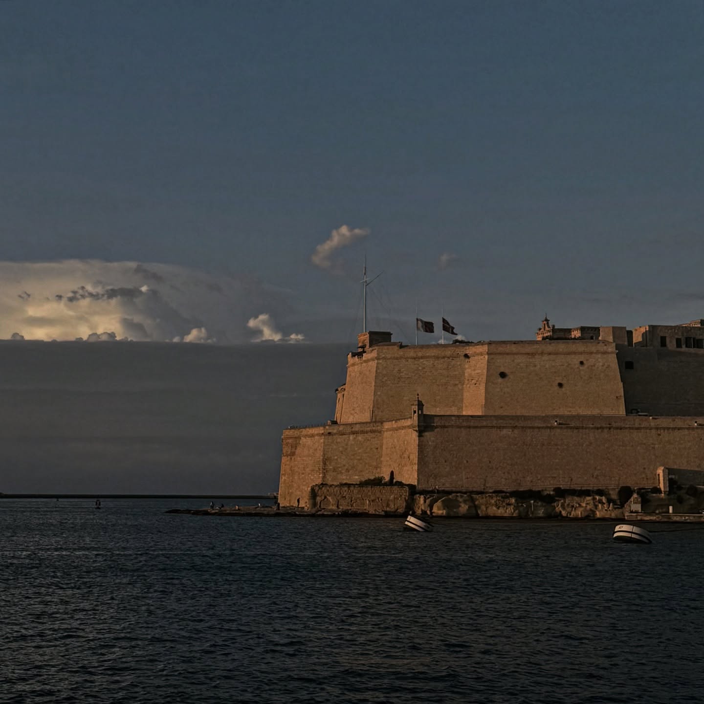 Limestone, sea and blue skies
#malta #history