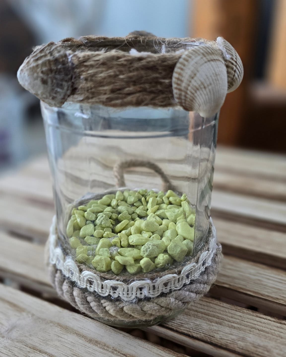 💡A votre imagination... vase, photophore ou tout simplement en déco tel quel 😊
🙌 Entièrement fait main. Divers cordages, sable, coquillages de l'océan Atlantique.
📗 Ouvre ton agenda et booke le 10 mai 2025. Viens découvrir mes créations au Marché de printemps à Gumefens, de 10h à 17h.