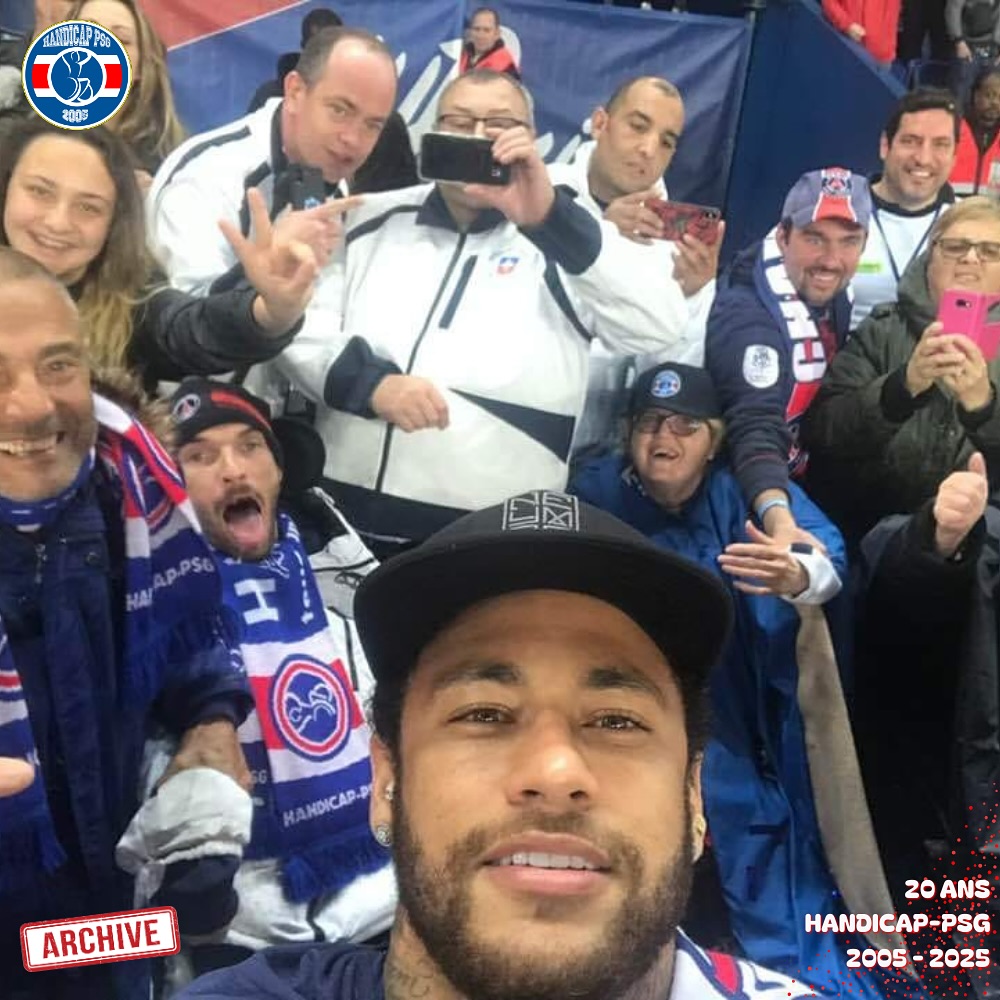 Aujourd’hui, photo souvenir avec le brésilien @neymarjr et nos adhérents
On n’a pas tous les jours 20 ans ☺️
#neymar #handicappsg #psg #parissg #parcdesprinces #archives