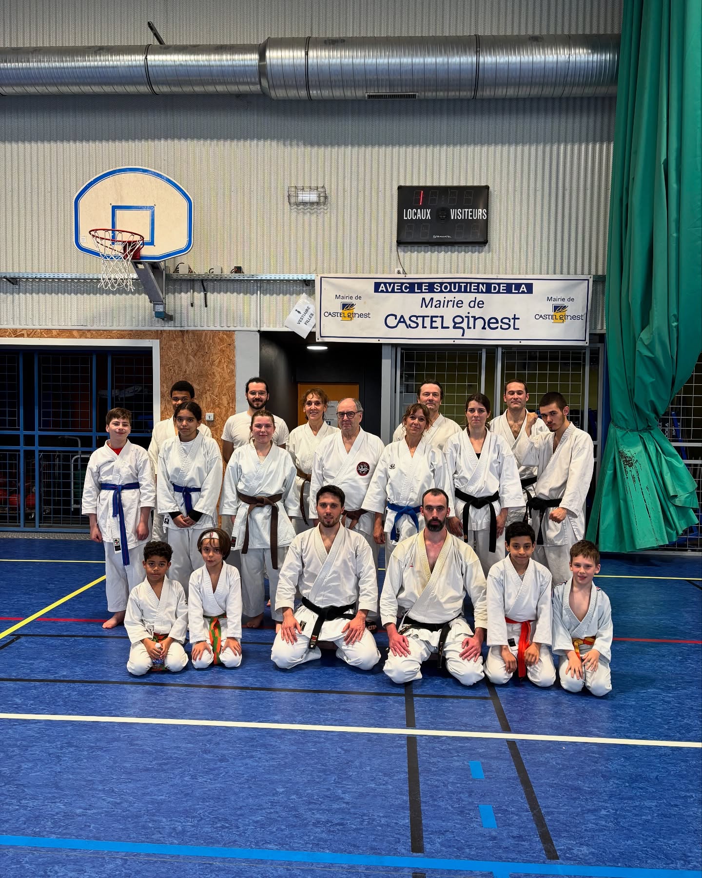 📸 RETOUR EN IMAGES
Merci à tous pour ce super stage de Pâques ! 🐣 Vous étiez nombreux et ça nous fait très plaisir.
Une après-midi de travail intense où chaque participant a pu apprendre et se perfectionner.
Désormais, focus sur la préparation du passage de grade de fin de saison.
#karate #karateshotokan #karatetraining #martialart #kcc #ffk