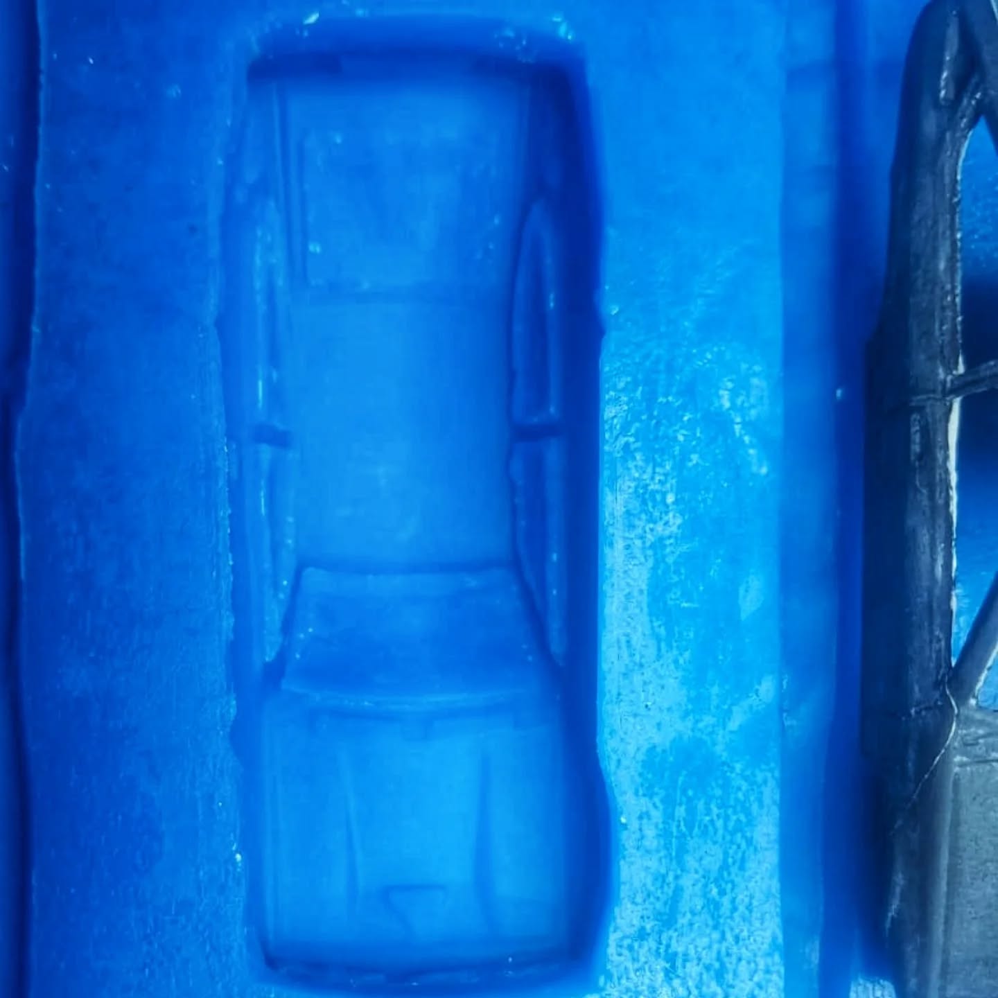 Things are starting to take shape. Not long to go no before P0001 has its public debut.
#164scale
#164diecast
#scalemodel
#modelcar
#ikonikar
#collectible