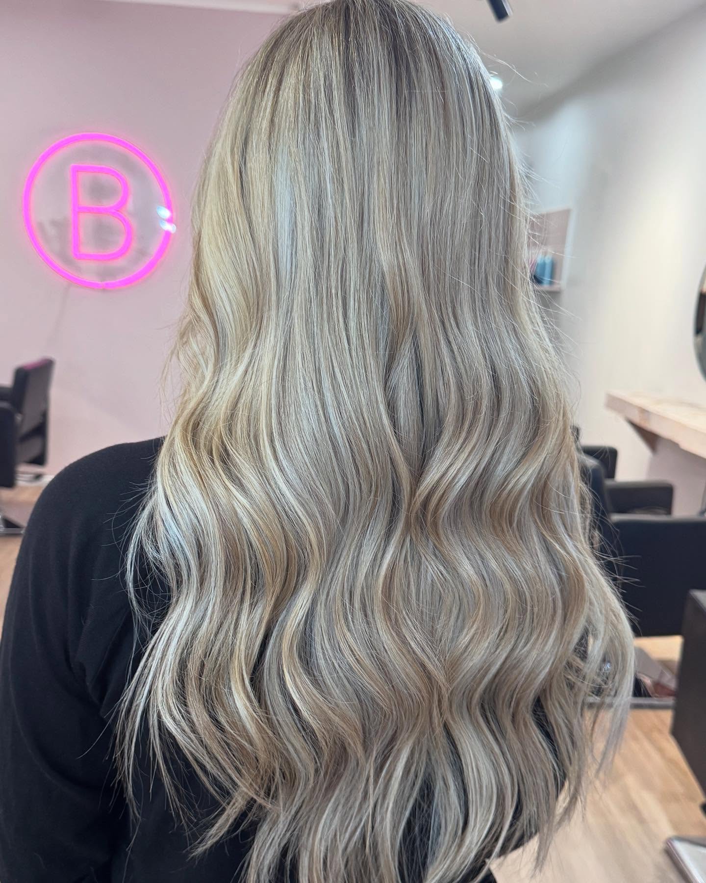 In our BLONDE era
@reneedoesmyhair_bloomhair