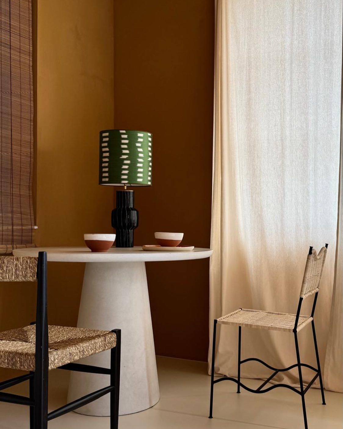 Lovely creation by @studioanoukb #fotostudio #photostudio #daglichtstudio #daylightstudio #haarlem #fotografie #photography #shootlocatie #shootlocation #photospace #haarlemvenue #amsterdamvenue #rentallocation #verhuurruimte