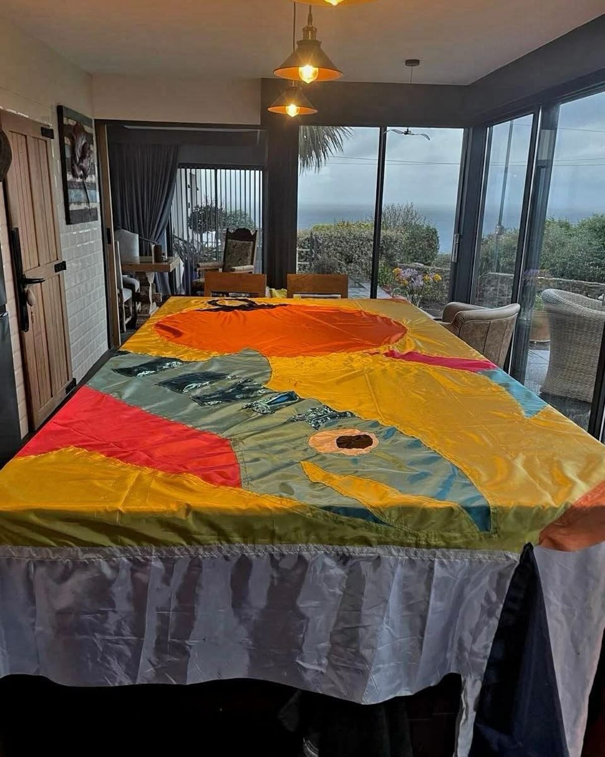 🪡🧵🎨🎭🇺🇿 A team of folk have been gathering in the evenings to cut and sew new flags for this year’s Feast.
Yesterday evening, Flag 1 was completed by our lovely Sarah Hill
Behind the scenes volunteers and committee members are instrumental every year in bringing this event together.
If you’re interested, jump into our volunteer team by joining the Mevagissey Feast Week Volunteer Hub. https://www.facebook.com/groups/837727903851628
Mevagissey Feast Week wishes you all a very happy Easter 🐰🐇🐤🐣🥯🍰🥚