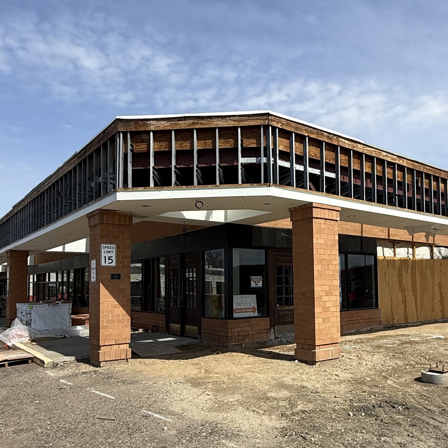 Progress is underway at the future home of Elicit Brewing Co. in Danbury, CT! Serving as architects and designers on this new location, it's rewarding to see the vision come to life. Swipe to see the current site and a preview of the final exterior render. We’re proud to continue our partnership with Elicit Brewing Co., following the creation of their Fairfield location.
#ElicitBrewingCo #LDLStudio #BreweryConstruction