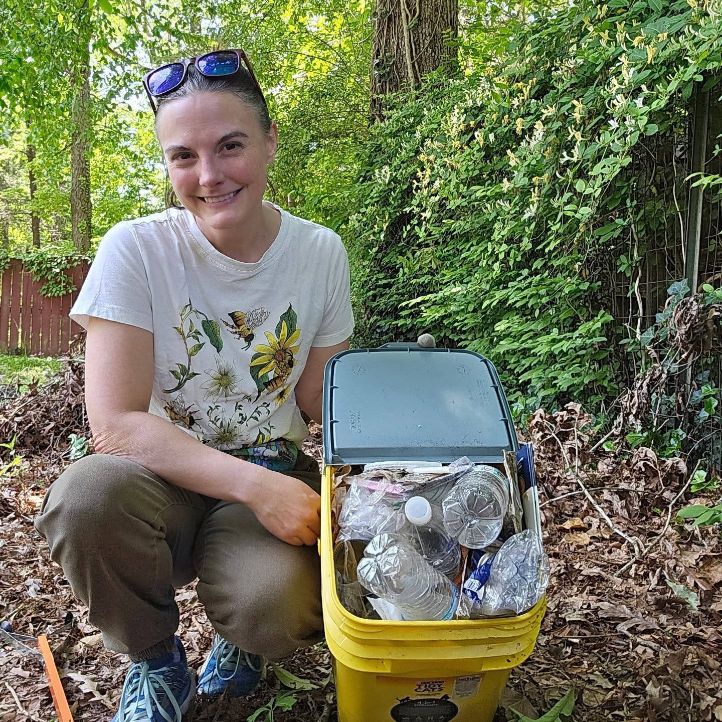 Friday lunchtime neighborhood cleanup!
I love checking out what's blooming in my neighbors' yards along the way. 🥰
#TrashCleanup #NeighborhoodCleanup #NeighborhoodPride #LoveYourNeighborhood #wildkeeper #KeepNatureWild #ProtectOurWaterways #ProtectWildlife ##EastCharlotte