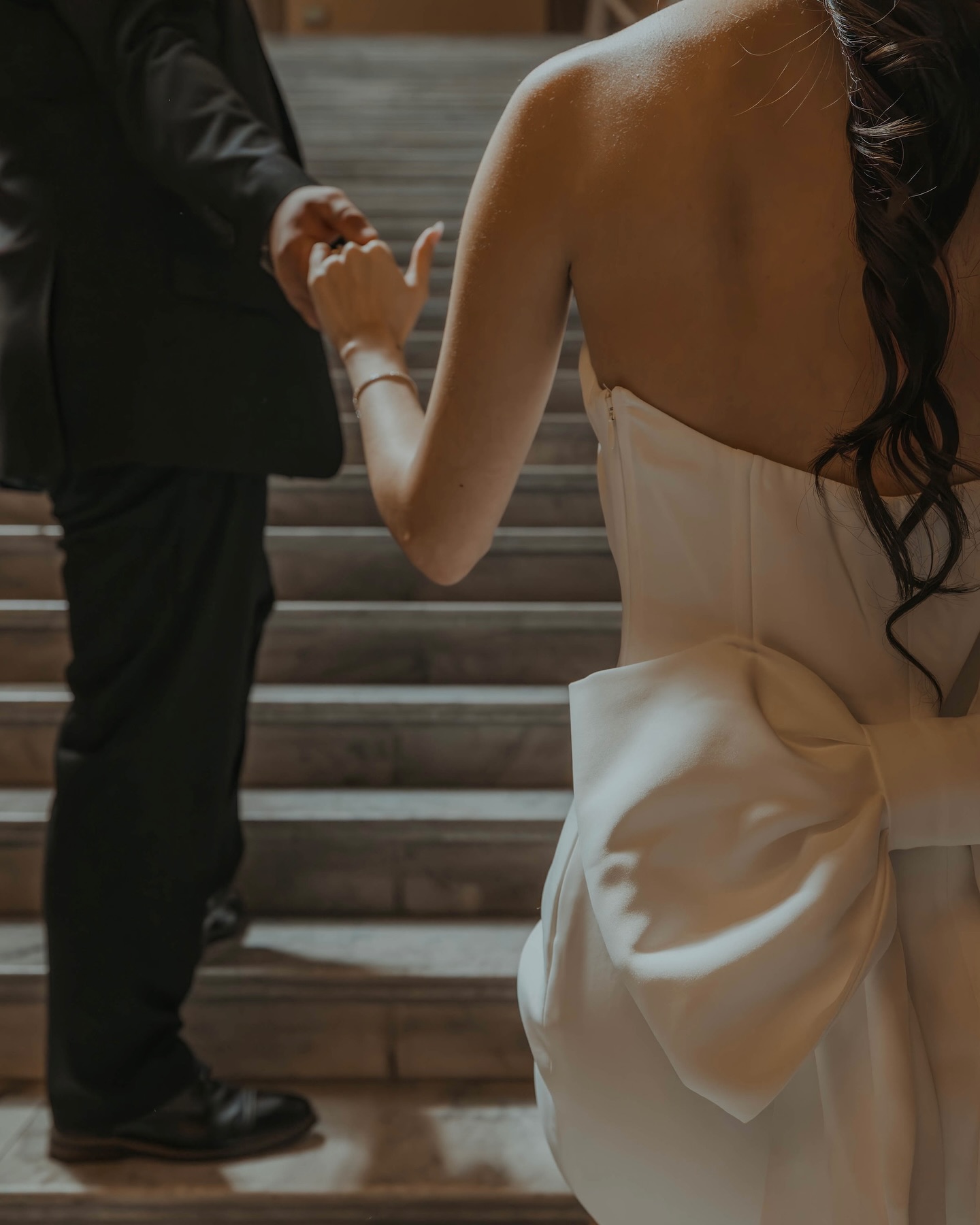Love at the state house, you can’t beat it 🫶🏻✨
#indiana #engagementsession #engagementphotography #engagement #engagementphotographer #indianaphotoshoot #indianaweddingphotographer #photoshoot #couplesphoto
