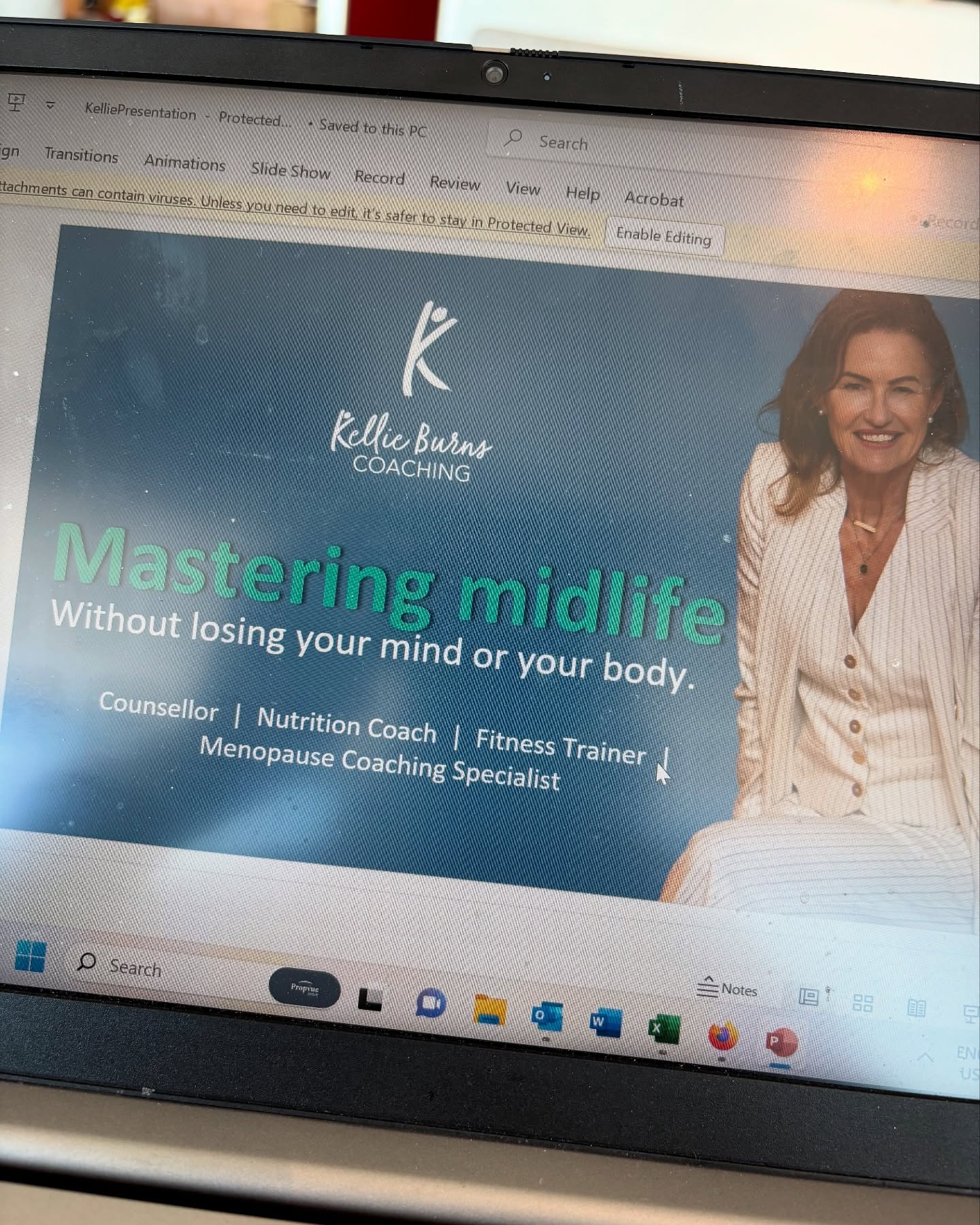 Putting the final touches on my “Mastering Midlife” presentation.
Cant wait to start presenting it 😊