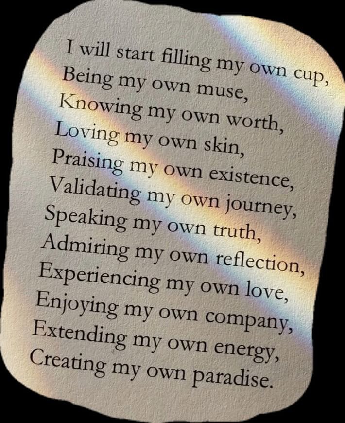 A little Monday Motivation for you my loves! Comment one thing you’re doing or have done for yourself today to keep your cup full! I prioritised a morning yoga class with my favourite @catherinealicehindson today and just that hour to connect to myself has set me up beautifully for the week ahead! 🫶🏼🤍