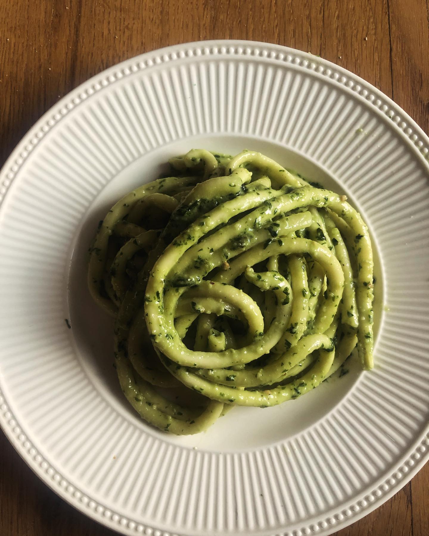 Oh hi there - freshly extruded bucatini bathed in a simple pesto 💚🤍
•
•
•
•
•
#freshpasta #pastafresca #homemadepasta #pastalovers #foodie #eattheworld #foodforthesoul #goodmoodfood #pastalover #feedfeed #italiancooking #onmytable #girlswithgluten #chosepasta #foryoupage #explore #workshop #pastatools #italiantools #brasspastatools #madeinitaly #extrusion #bucatini