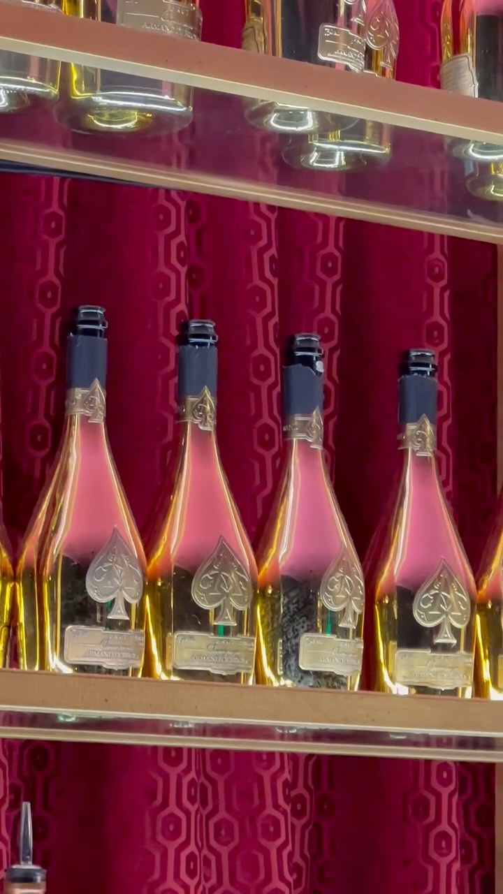 We are SOLD OUT for March! 🍾🥂 So see you in April 😈
#dcbrunch #dcbrunchideas #weekendplans