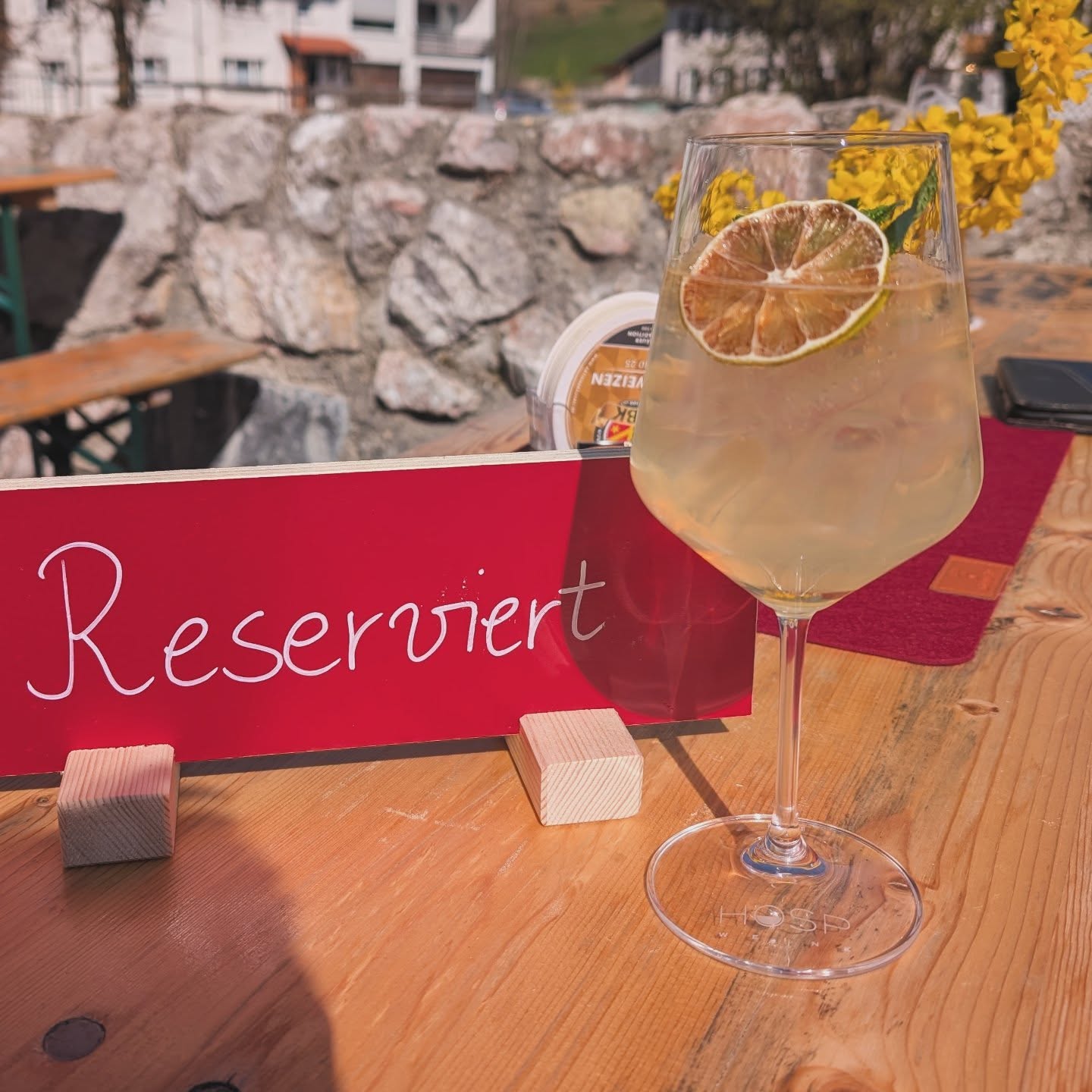 Annikas Sommer Spritz 🍸
Whisky
Holunder
Limette
Und ganz viel Liebe ❤️