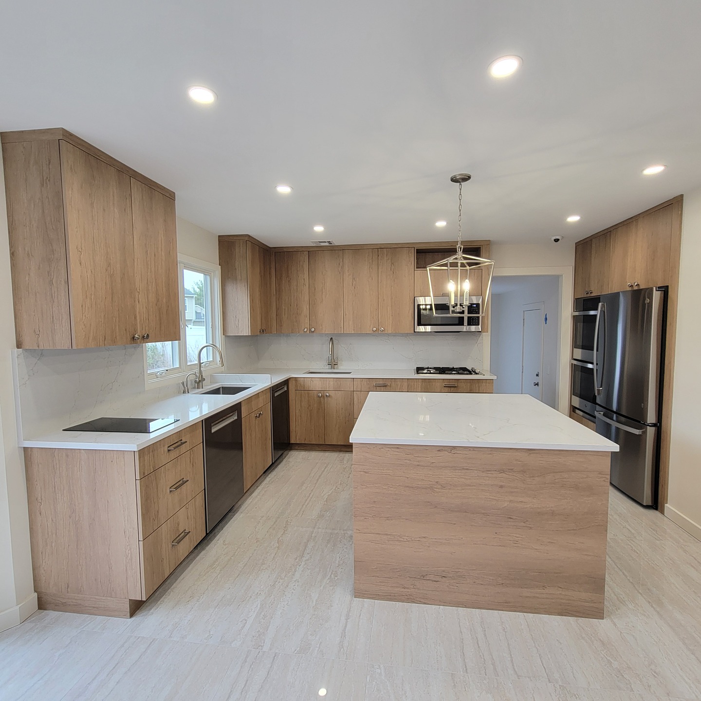 #kitchengoals #kitchen #kitchendesign #kitchencabinets #cabinet #cabinetry #kosherkitchen #kitchensofinsta
Contractor: MJ Construction
Interior Design: Chana Sternheim-Gestetner
Installation: @accurateinstalls
Appliances: @townappliance
Countertops: @hardsurfacekings
Cabinetry/Hardware: @tafisacanada @richelieuhardware @elementdesignsinc @topknobs @blum_usa
