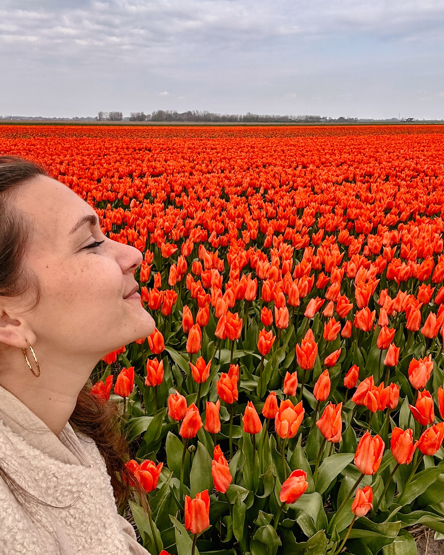 Frohe Ostertage ihr Peeps! 🐣 Macht’s euch fein! 🌷
P.S.: Nach Ostern öffnet die Buchung für die ersten Shake the Dust Events in Bremen und Bremerhaven. Merkt euch schon mal den 15.06., 28.06. und 13.07. vor! ✨
Caro
•
•
•
#ostern #frühlingserwachen #tulpenmeer #nordholland #netherlands #tulipfields #hollandtulips #shakethedust #shakethedustbremen