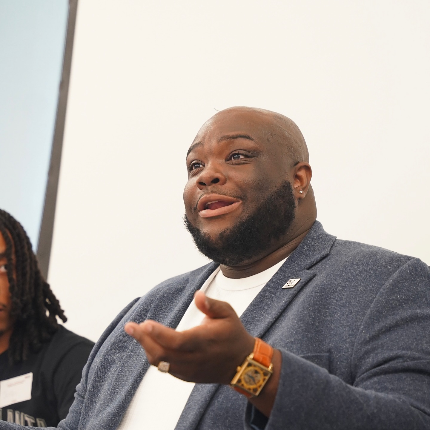 Still riding the energy from the Southeast District Conference for PRSSA (hosted by Clark Atlanta University PRSSA)—and let me tell you, it was phenomenal.
I had the honor of sitting on a panel alongside two incredible Black male communications professionals, Martel Sharpe and Leon Valentine moderated by a brilliant student from Clark Atlanta University. The conversations were rich, the energy was real, and the students? Simply impressive.
The entire experience, hosted at Comcast, was nothing short of excellence. From the programming to the professionalism, these students put on a first-class event that showed just how powerful, prepared, and purpose-driven the next generation of PR leaders truly is.
To Courteney Sykes and the @prssacau team: Thank you. You didn’t just host a conference—you created a moment. And I’m grateful to have been part of it.
Keep building, keep showing up in excellence, and keep being relentless in your pursuits.
