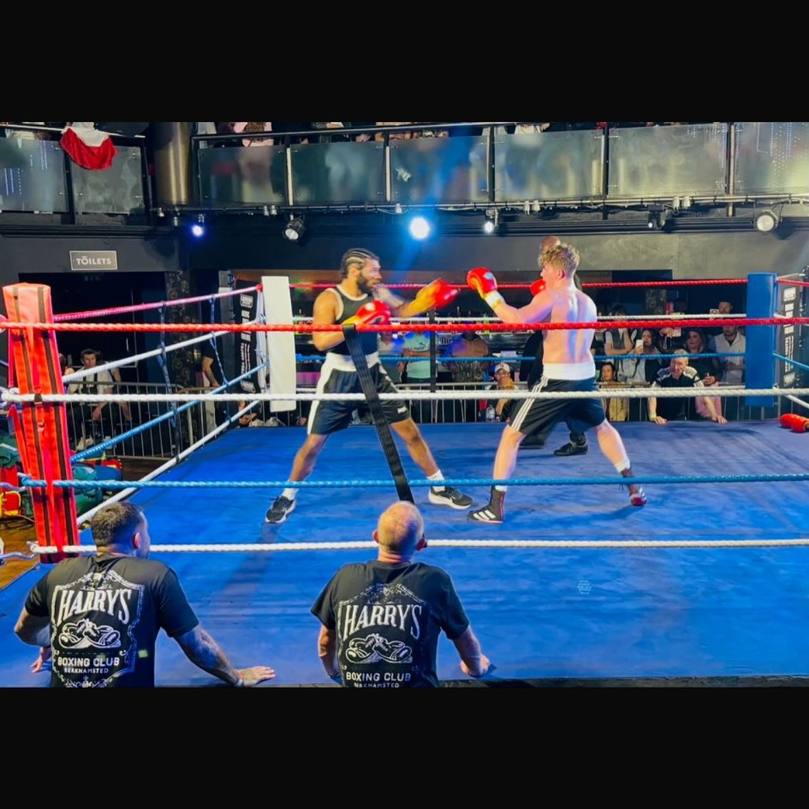 Fight recap!
Yesterday, 5 of our warriors put it all on the line once again.
First up we had Jacob Shattock. A tough opponent for Jacob, a few kilos heavier than him made all the difference in 12oz gloves. However Jacob used his experience to work off the angles and kept the pressure on. Jacob won a majority decision.
Next we had Jake Larman making his fight debut. No one trains harder than Jake, he came out fast and it was clear straight away that his opponent didn’t want it. Jake got a stoppage 40 seconds into the first round!
Next our first Junior bout saw Max Illingworth take to the stage. A real tough one for Max, who’s boxing is always exemplary but got caught out on the fitness. With nothing left in the tank Max got out worked in the final round and lost on a decision.
The second Junior of the night was Josh Smee. As soon as the first bell went Josh came out on the front foot. Pouring the pressure on his opponent, he stood him to a standing count and scored a knockdown. At the beginning of the second round Josh scored another standing count and the ref had seen enough. Josh won a TKO victory.
Last up we had Brendan Darker fighting for our club for the first time. This was Brendan’s 40th fight and what a fight it was! Brendan stuck to the game plan, controlling his opponent with the lead hand dictating the pace and dominating the centre of the ring. After a tough 4 rounds, Brendan came away with the win and the regional title belt to hang in the gym!
5 fights, 4 wins and a lesson learned. Suffice to say I could not be more proud of my boxers. They leave it all in the ring and fight with class and sportsmanship.
I would like to thank Nigel Howlett for hosting the show, as well as my team for giving up their Sunday to help me run the squad.
Finally, I would like to offer my congratulations and respect to Brendan Darker, who after 20 years of boxing and 40 fights has decided to hang up the gloves and come and coach alongside me. Together we will bring on the next generation of boxers to follow in his footsteps.
We go again 🥊🥊🥊
@jacob_shattock234
@jakesdoingboxing
@m.illingworth1
@joshieboys11
@kayleighsalvage90