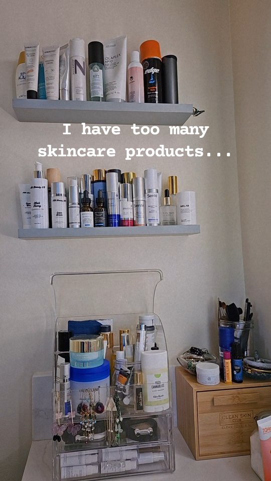 Esthetician problems 😅:
Buys every new product “for research”
Has 47 serums but still “needs” one more
Skin cycling? More like skin spiraling.
If your routine feels more chaotic than curated, let’s simplify it.
I’ll help you build a custom, glow-getting lineup that actually works—with less overwhelm, more results.
Book your virtual consult now.
Link in bio to glow smarter, not harder.
#TheGlowEdit #EstheticianProblems #TooManySerumsNotEnoughSkin #VirtualSkinCoach #SkinFromWithin #AMBHGlow
