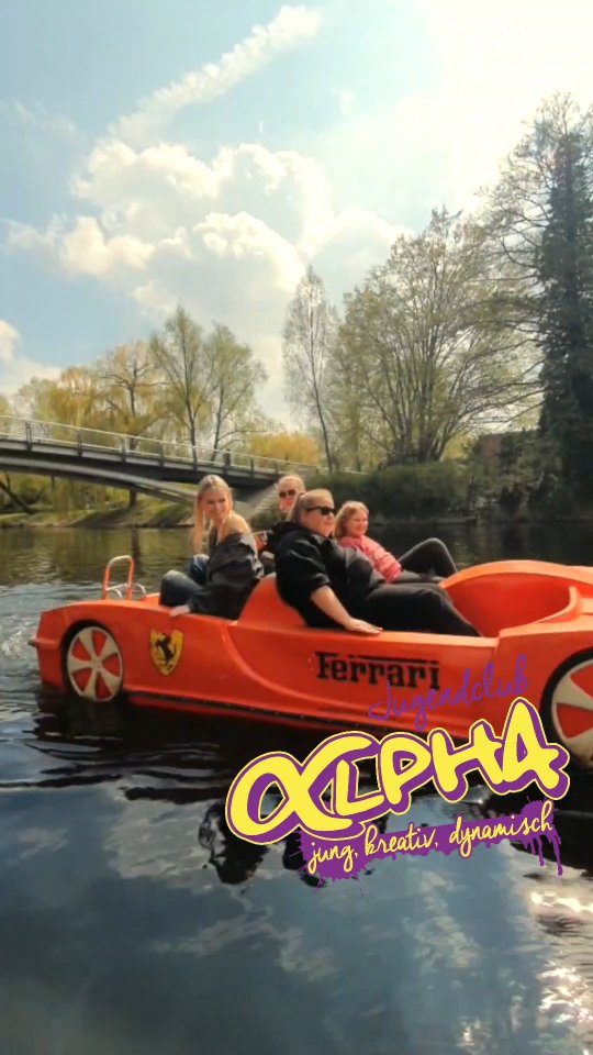 Hey Freunde, wir waren diese Osterferien-Woche mit dem Jugendclub wieder Tretboot fahren. Vielleicht bist auch du das nächste mal dabei?
#WisstIhrBescheid
#JugendclubAlpha
#Schlaatz