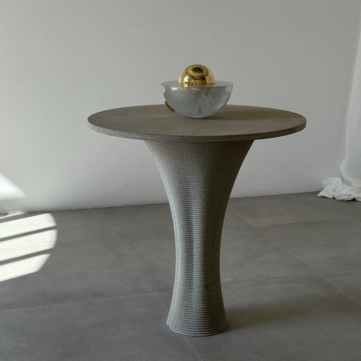 We are with you in Milan @milanodesignweek and @tortonarocks by @milanospacemakers the center of fashion, design and art, Via Tortona 31. GLASS SOUL – where artistry and remembrance intertwine. Each piece is a one-of-a-kind funerary glass sculpture, meticulously crafted to capture the essence of memory and emotion. A seamless fusion of masterful craftsmanship and heartfelt tribute to life, GLASS SOUL offers a timeless way to honor your heritage, transforming cherished moments into luminous works of art.
Urn on 📸 Klumpar, Belda @klumparandpavlik_studio @belda_jewelry
#glassartcollector #glasssculpture #urn #glasssculpting