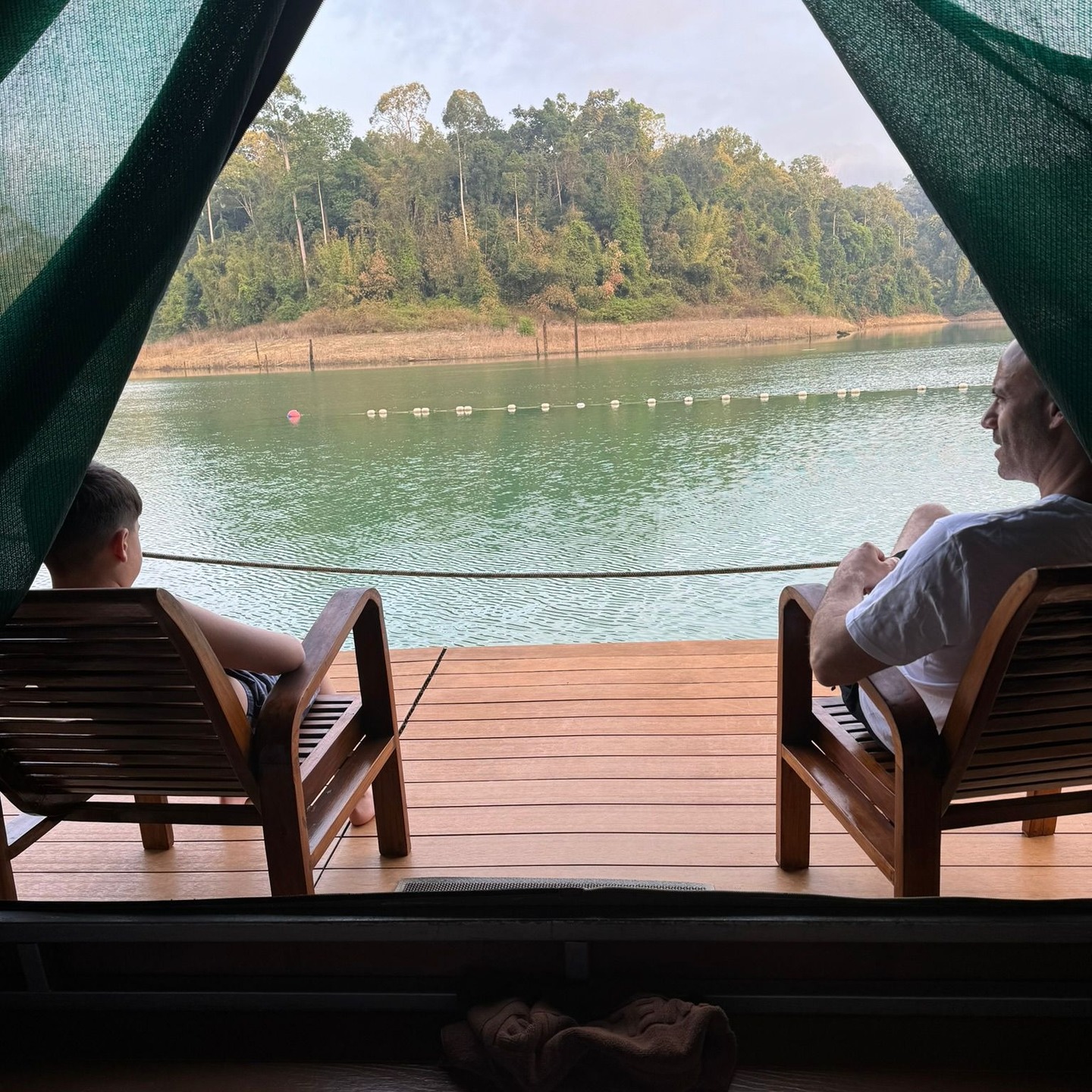 "Ruth put together the most incredible trip for our family." The Droznikas had an unforgettable Thailand adventure, from waking up on a floating lake camp at Elephant Hills to soaking up the sun in Koh Samui - all without the stress of planning. Here’s what made it so special...
https://bit.ly/40VHOvZ
#thailandtravel #elephanthills #meliakohsamui #thailandinsider @blueskiesandsunnies @naydroz