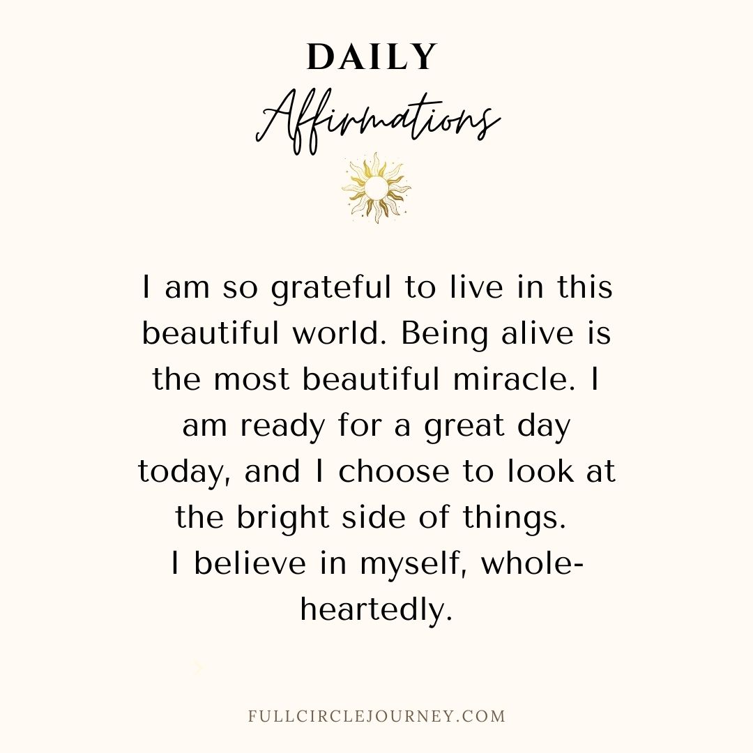 We can choose to see our world as beautiful or we can choose not to. It's all up to us what we make of it! 🌎 👫✨
FullCircleJourney.com